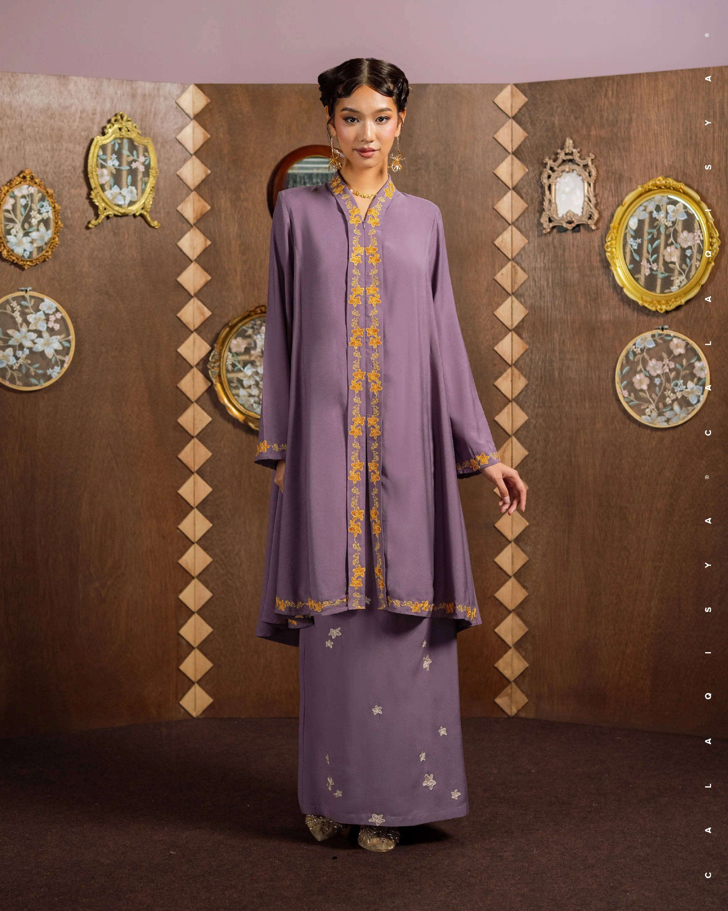 AKAAR LEILA IN CHINESE VIOLET - Image 3