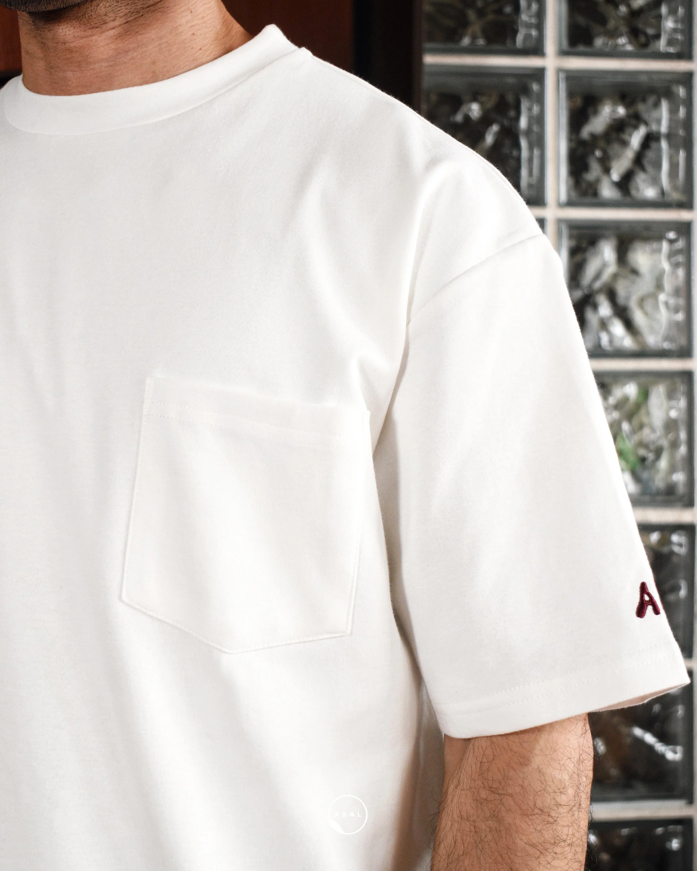 ASAL LEOS OVERSIZED T-SHIRT (MED) IN OFF WHITE - Image 4