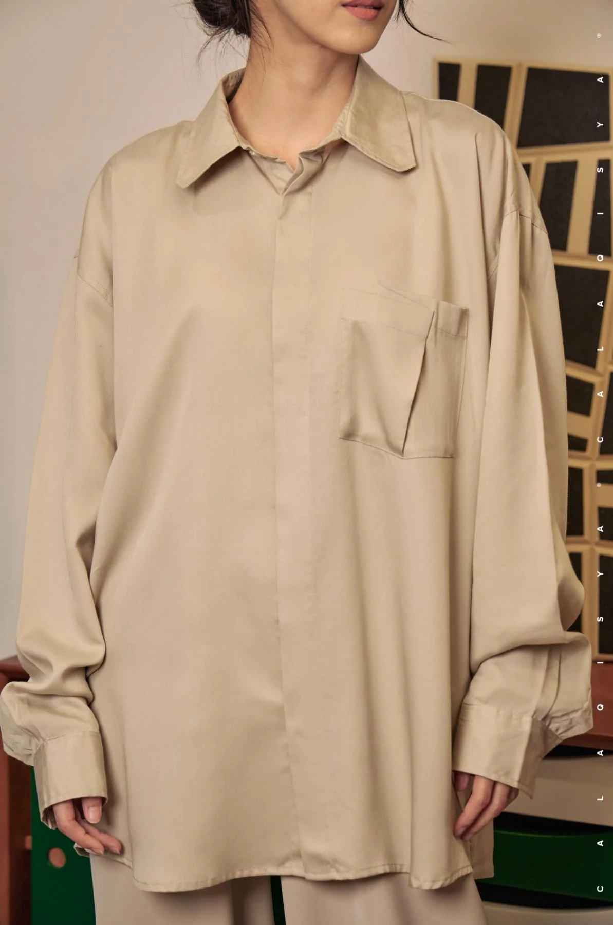 ASAL LOUNGE LOOSE SHIRT IN PISTACHIO SHELL - Image 3