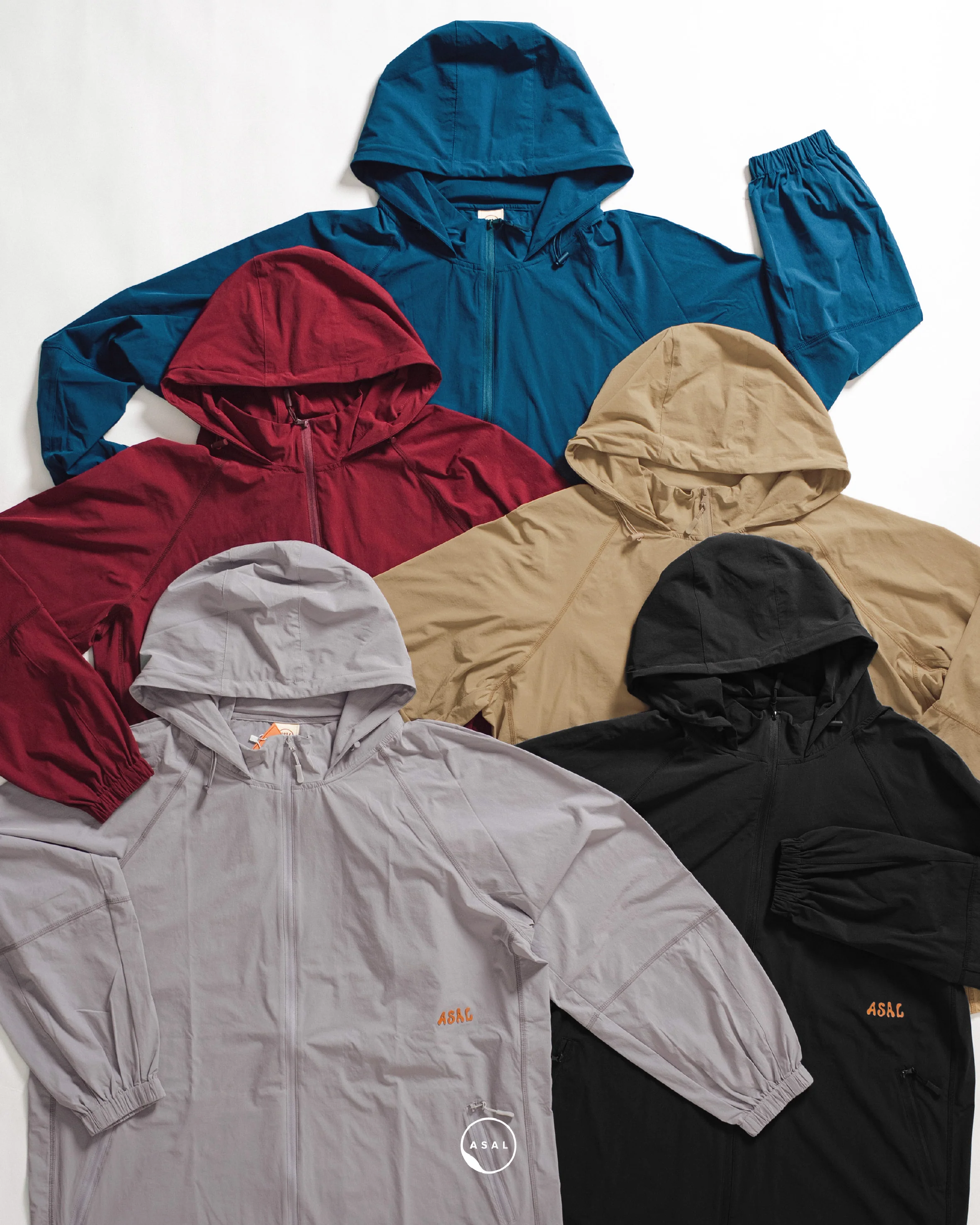 ASAL TEMPO WINDBREAKER IN RUMBA RED - Image 3