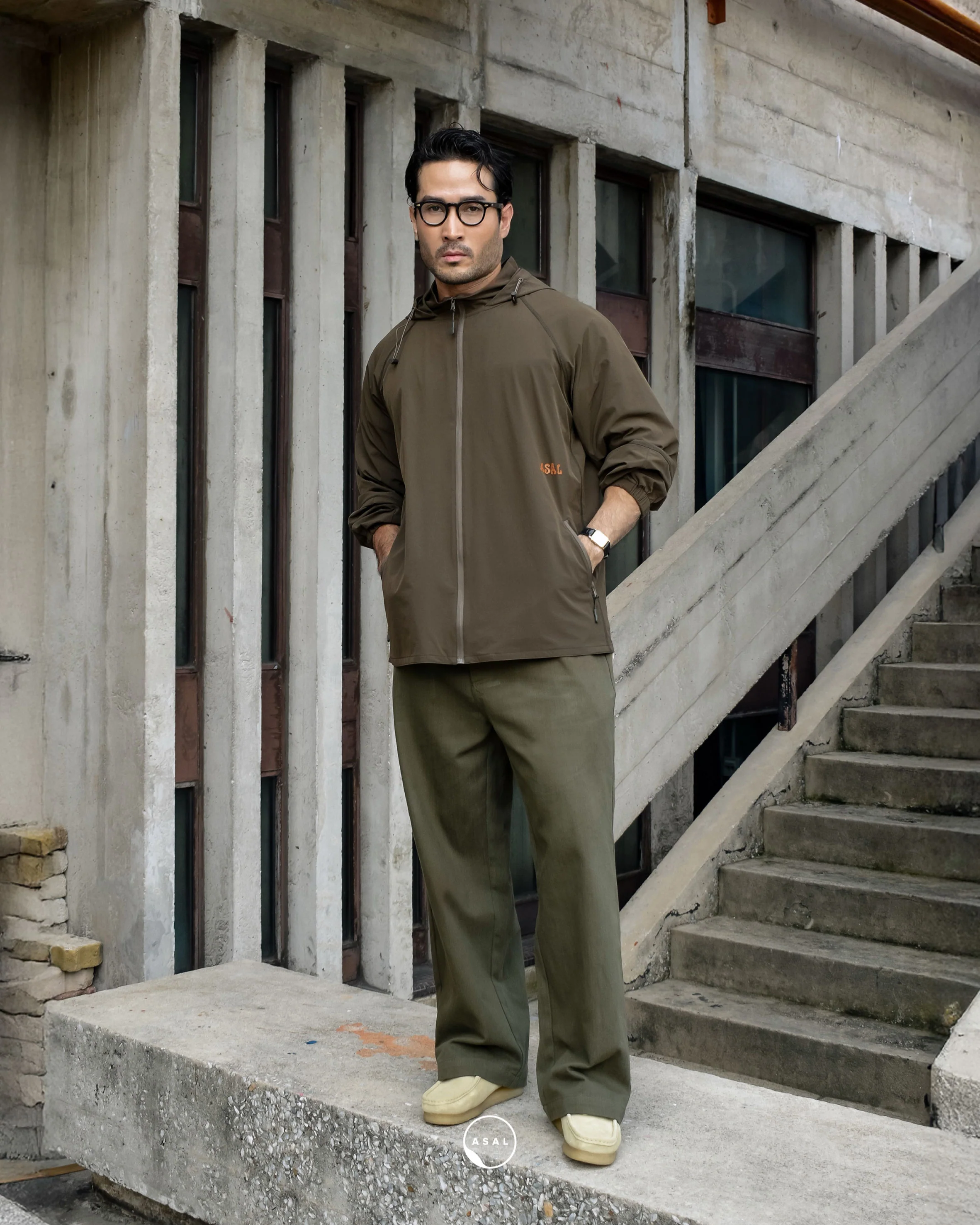 ASAL TEMPO WINDBREAKER IN WREN - Image 4