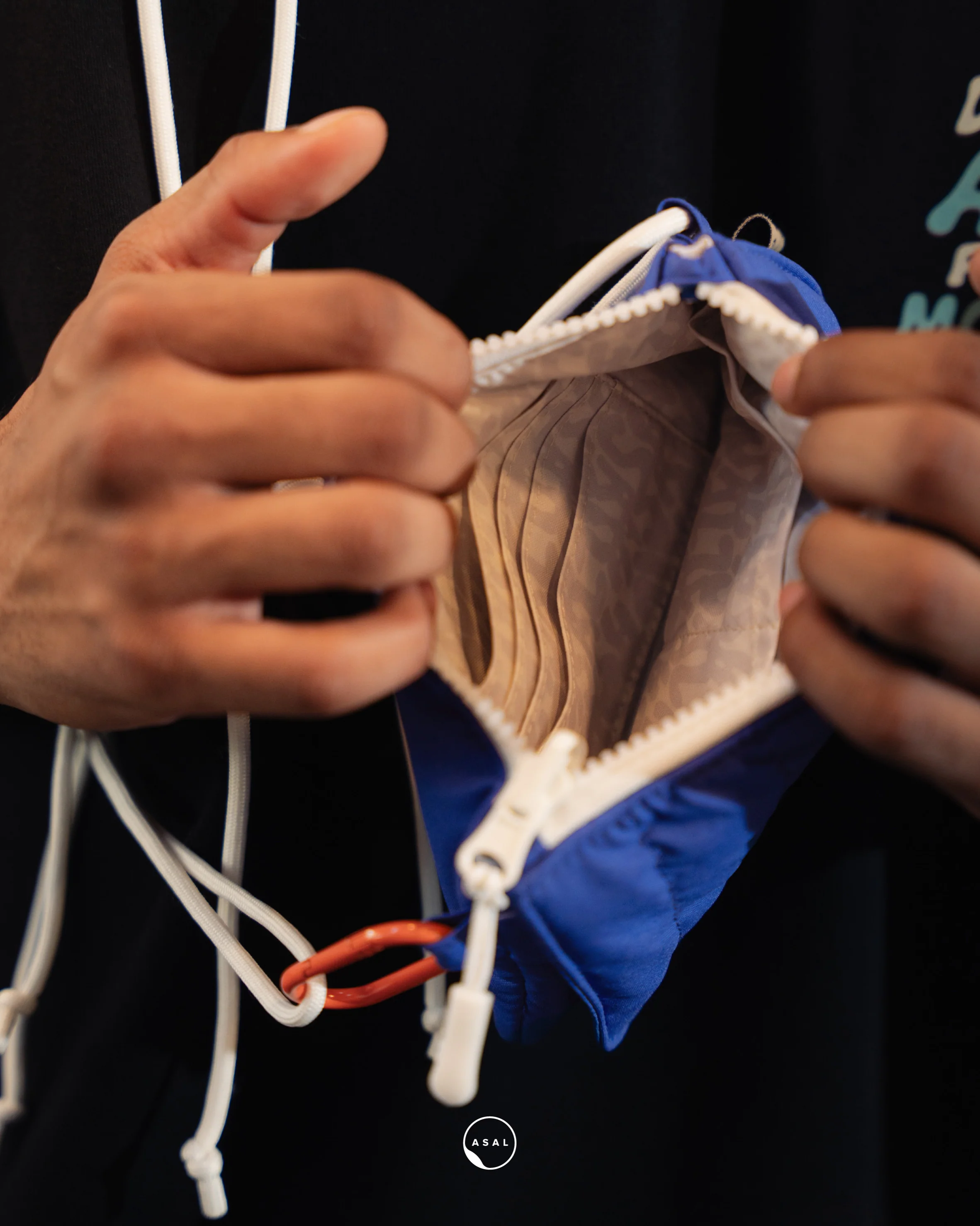 ASAL X MOKKY'S CHEEZY MINI STRAP BAG IN BLUING - Image 3