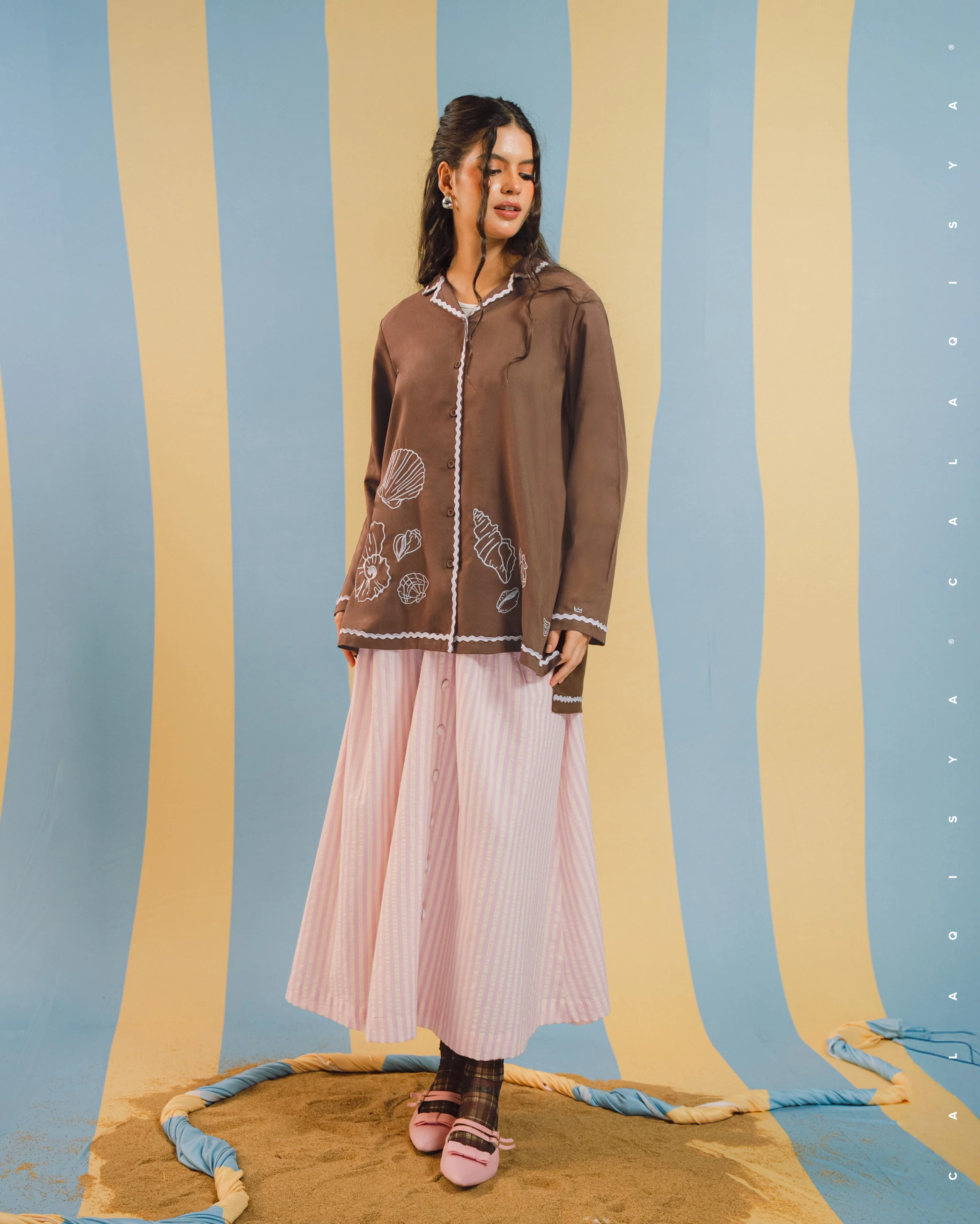 BAYU DAMPAR TOP IN DOWNTOWN BROWN - Image 3