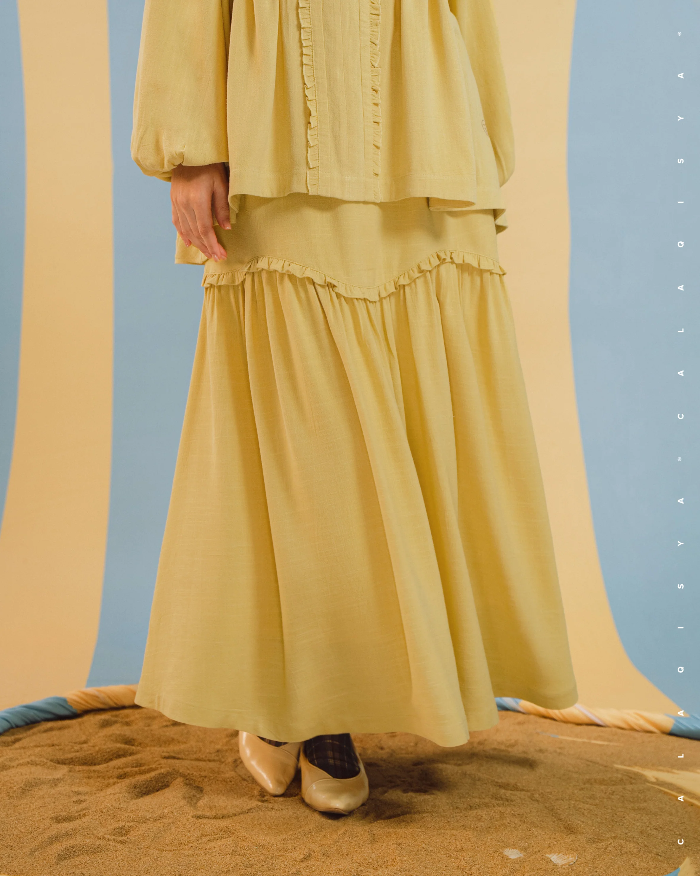BAYU MANOR SKIRT IN SUNSHINE (FULLY LINED)