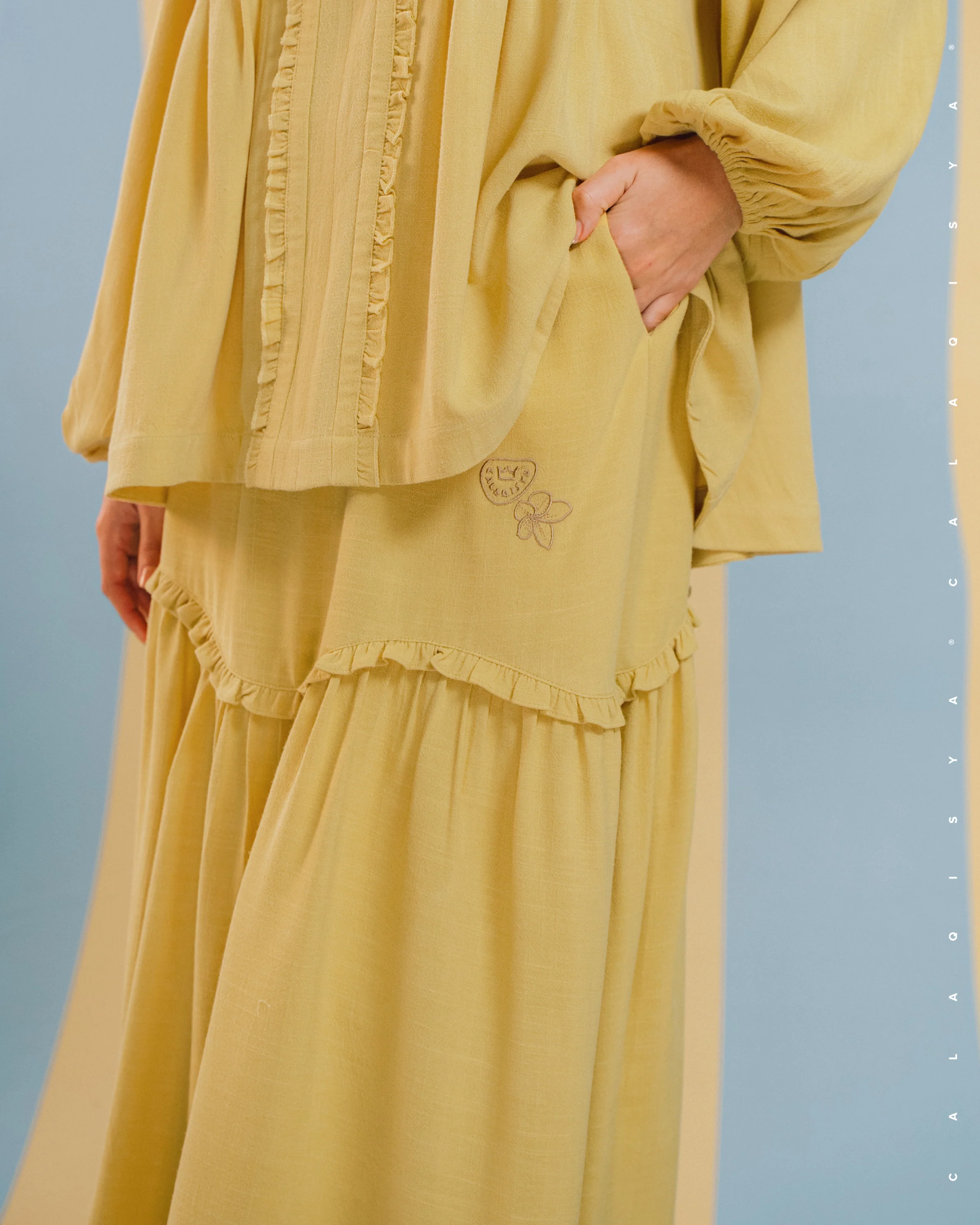 BAYU MANOR SKIRT IN SUNSHINE (FULLY LINED) - Image 3