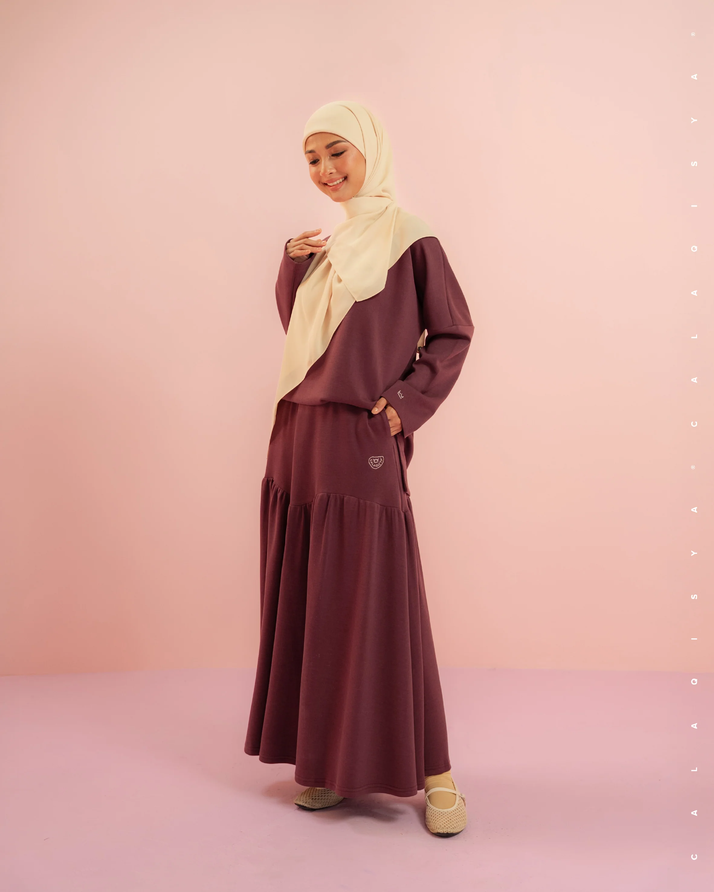 CAILY RUSH SKIRT IN MAROON BANNER - Image 3