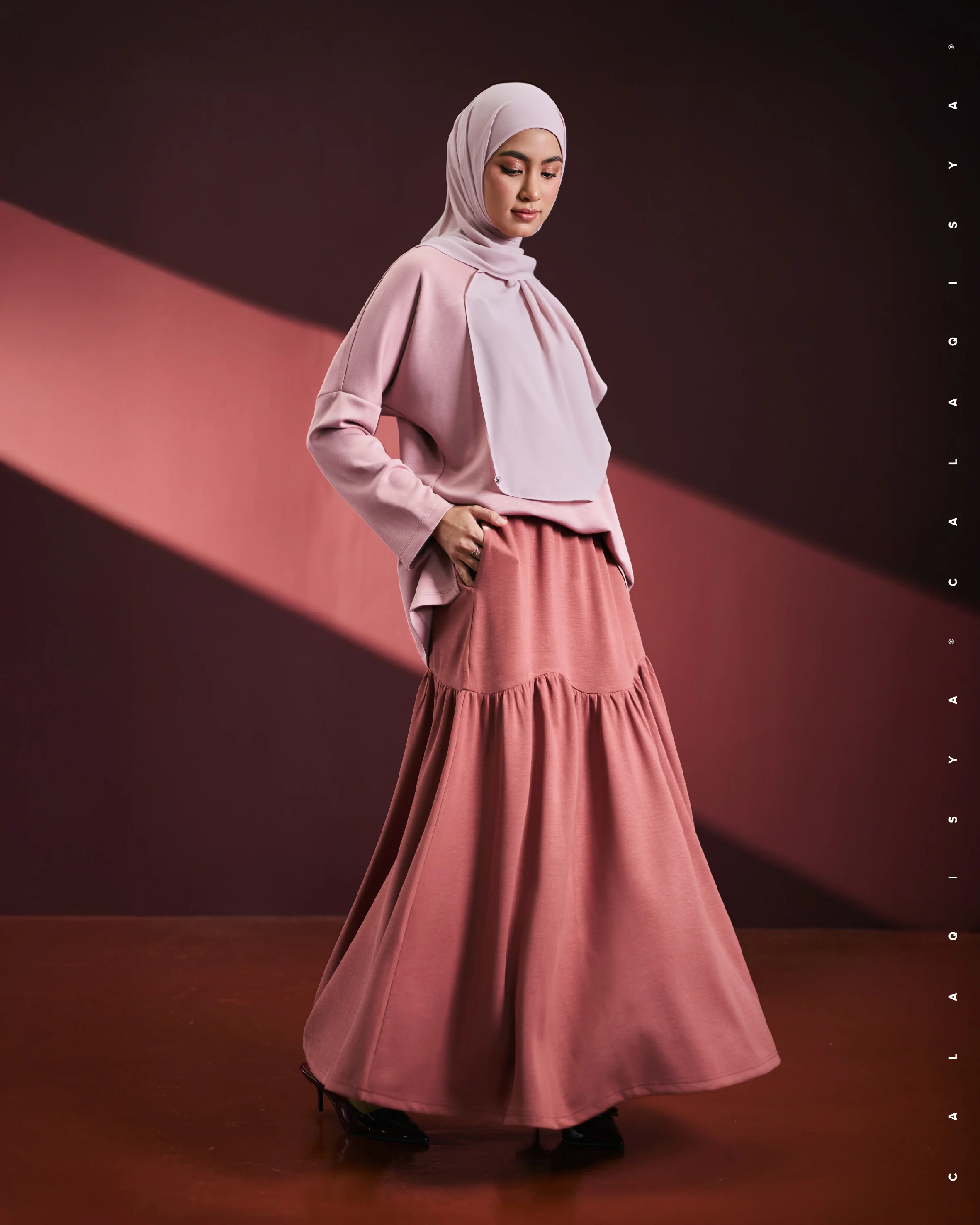 CAILY RUSH SKIRT IN MINERAL RED - Image 3