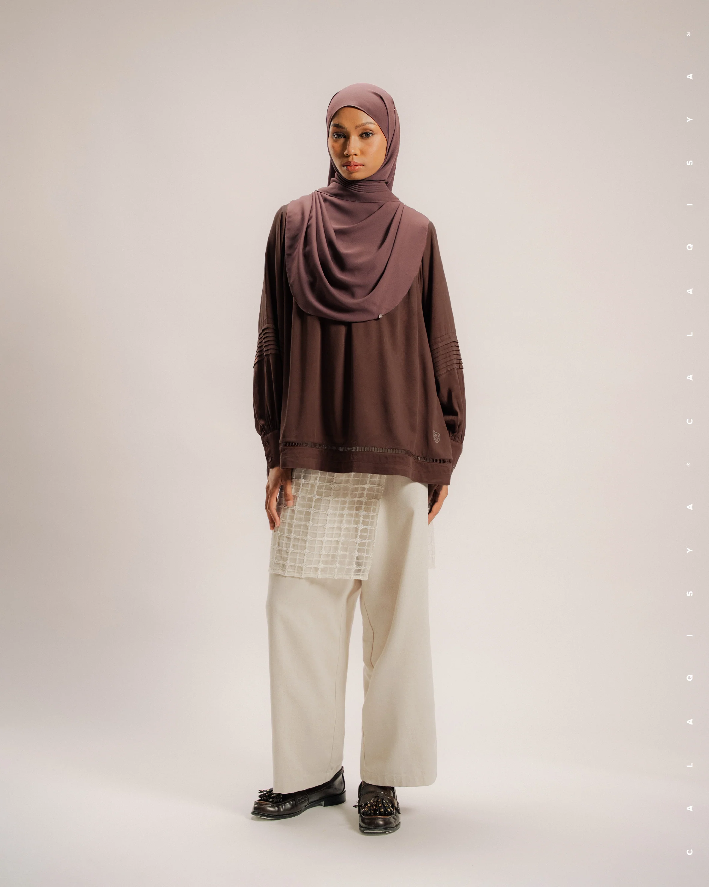 CARROT PANTS (100% LINEN) IN SHORTBREAD (FULLY LINED) - Image 2