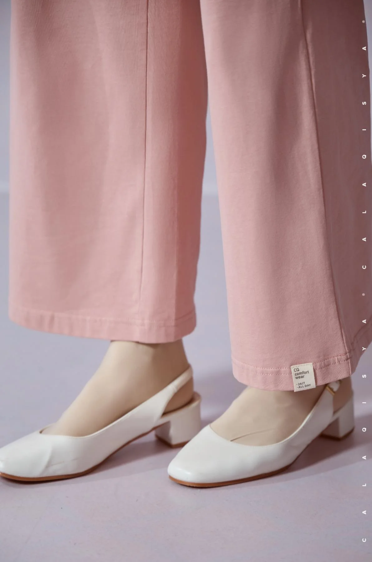 COMFORTWEAR BREATHE: STRAIGHT PANTS IN PARFAIT PINK - Image 3