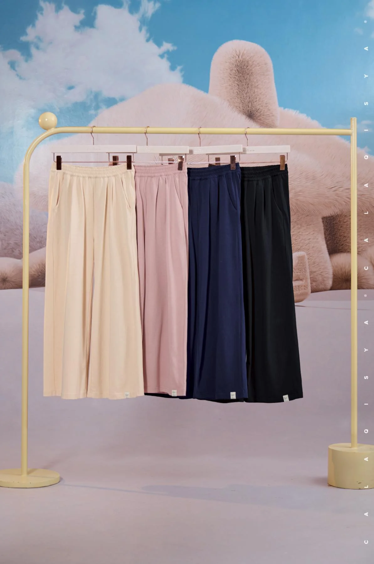 COMFORTWEAR BREATHE: STRAIGHT PANTS IN BUTTERCREAM - Image 4
