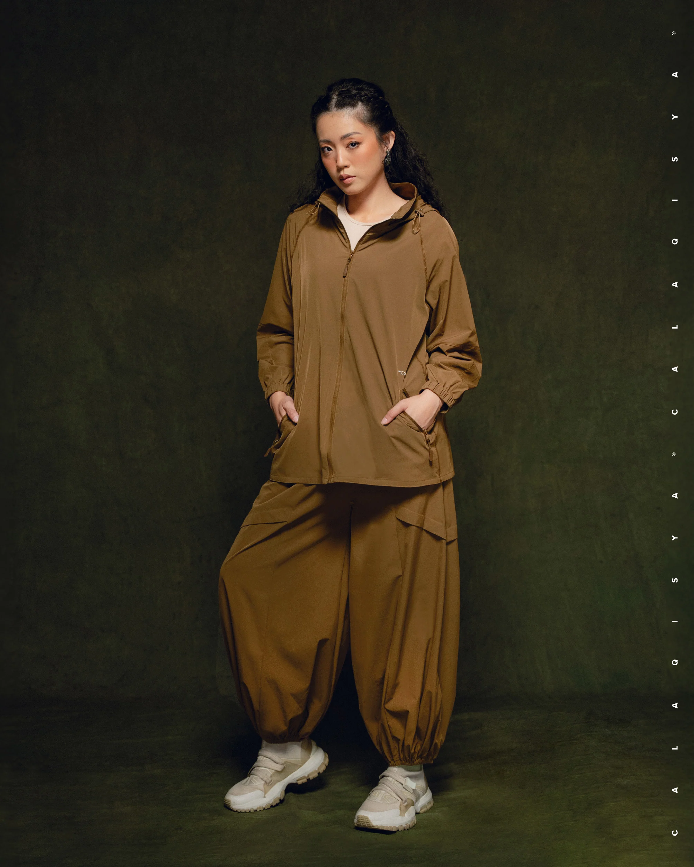CQ GO : DEUCE PANTS 2.0 IN BRONZE BROWN - Image 2