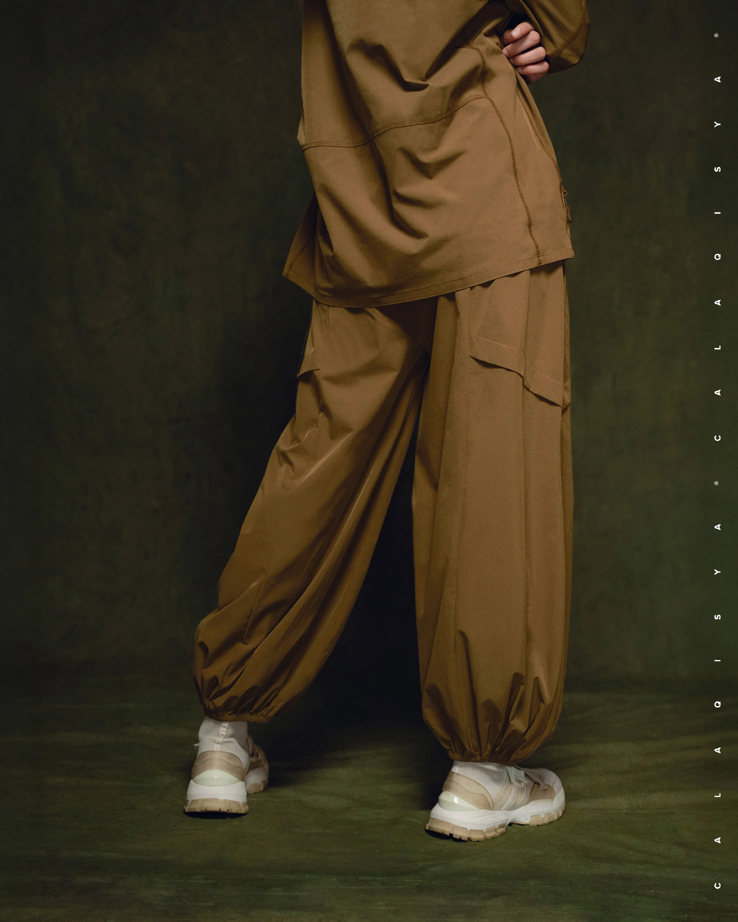 CQ GO : DEUCE PANTS 2.0 IN BRONZE BROWN - Image 3