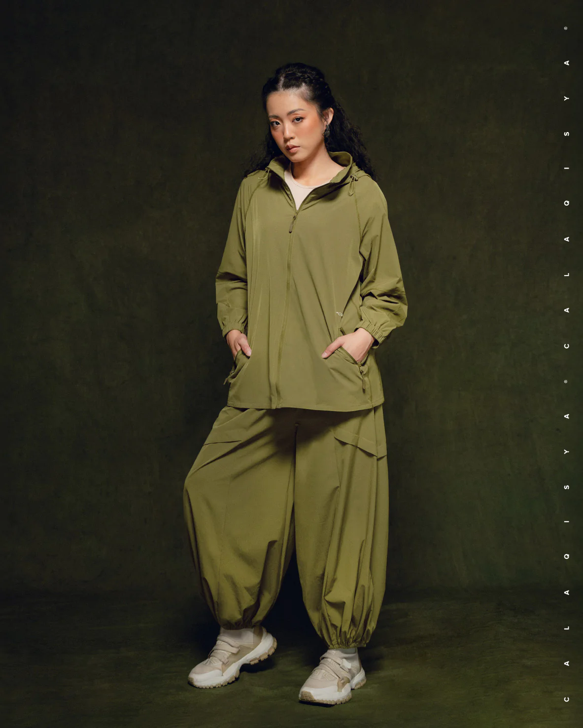 CQ GO : SHOOT WINDBREAKER IN GREEN MOSS - Image 3