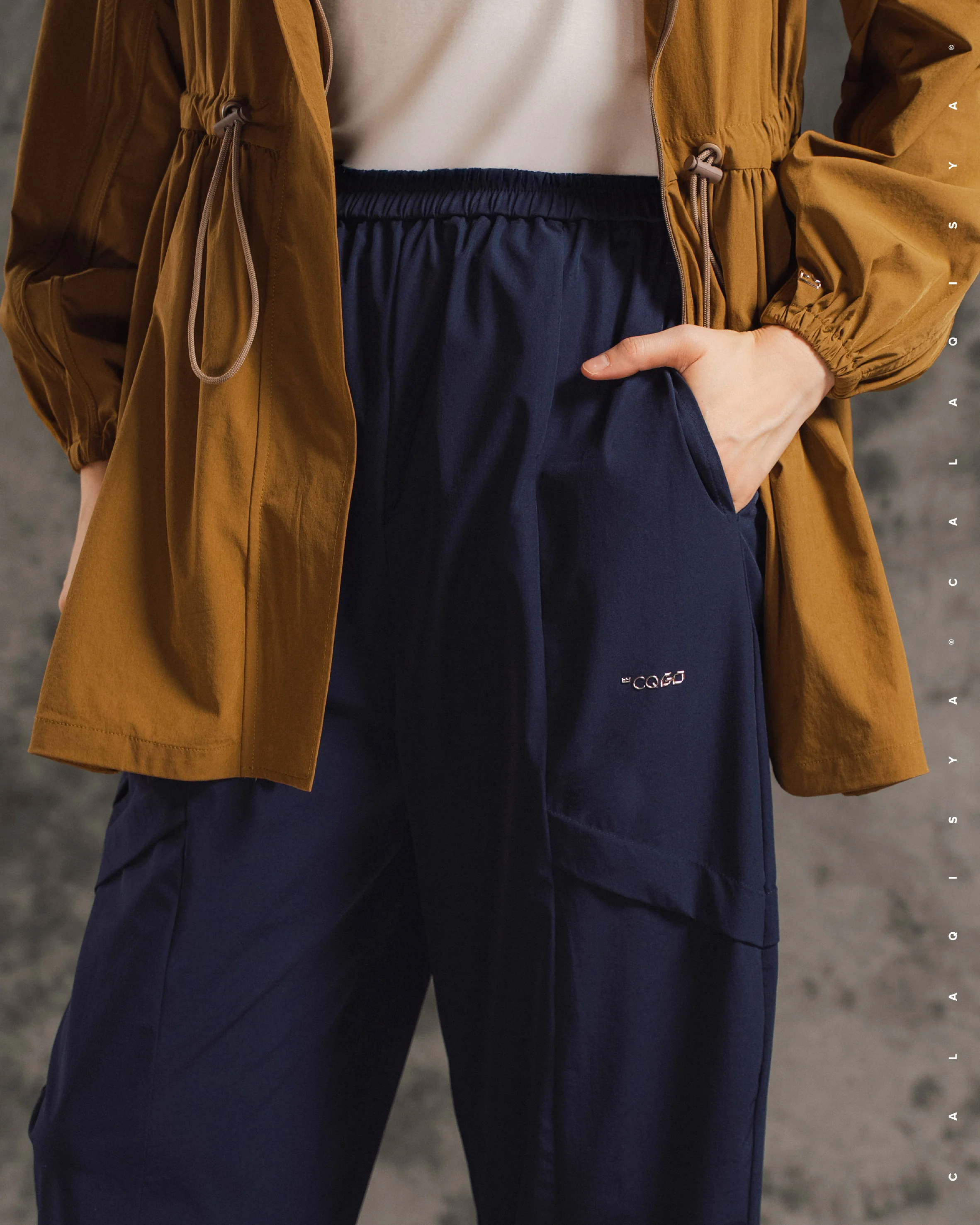 CQ GO : WALK TAPERED PANTS IN EVENING BLUE - Image 2