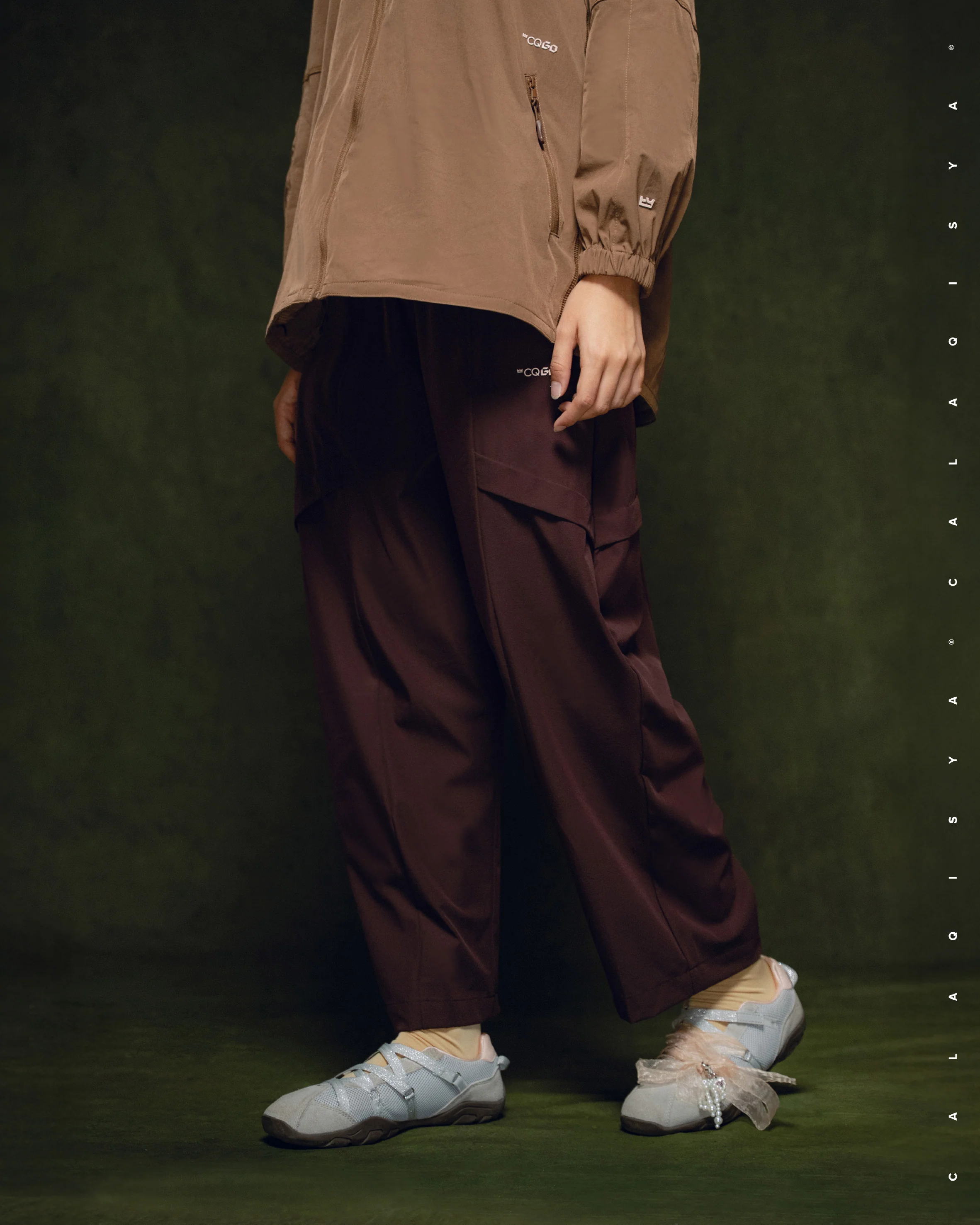 CQ GO WALK TAPERED PANTS IN FUDGE