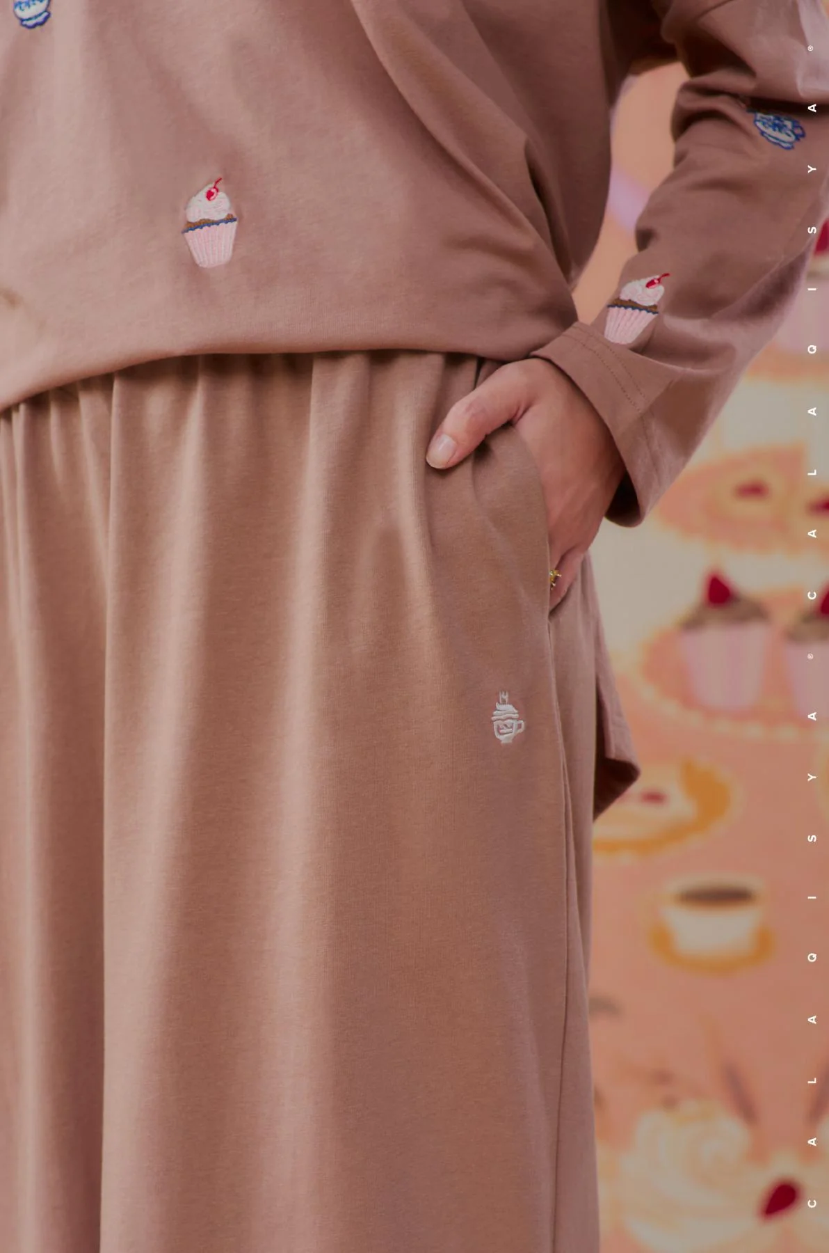 CQ TURNS 14 DDAY BREATHE STRAIGHT SKIRT IN MOCHA MOUSSE - Image 3