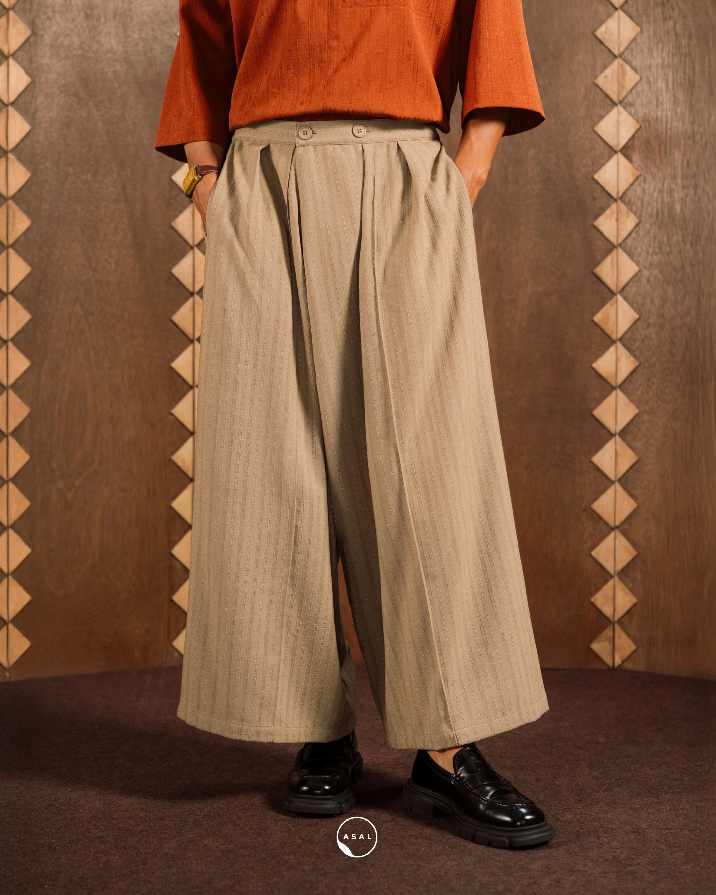 BAKTI PANTS IN TAN
