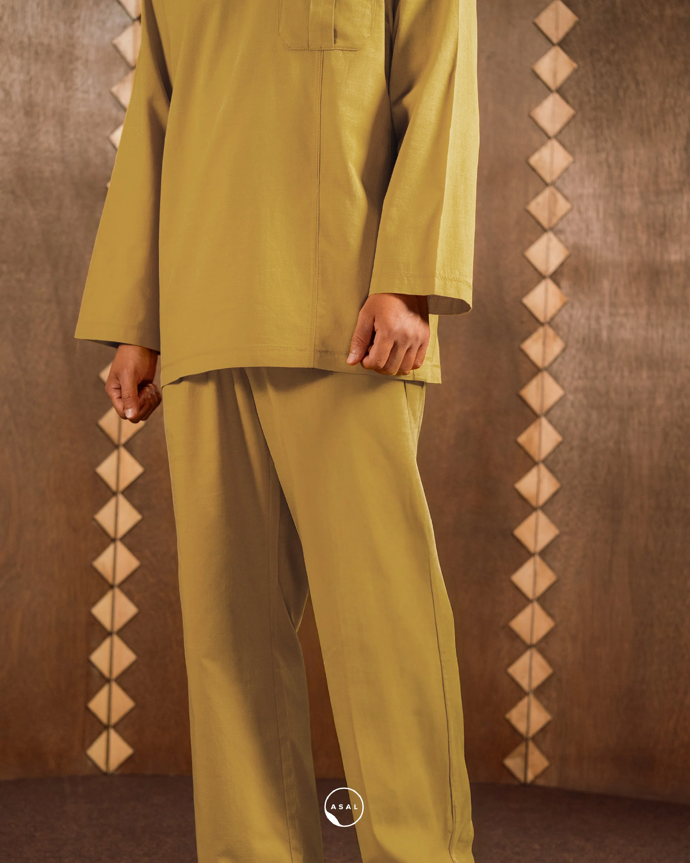 GALA IN MINERAL YELLOW - Image 3