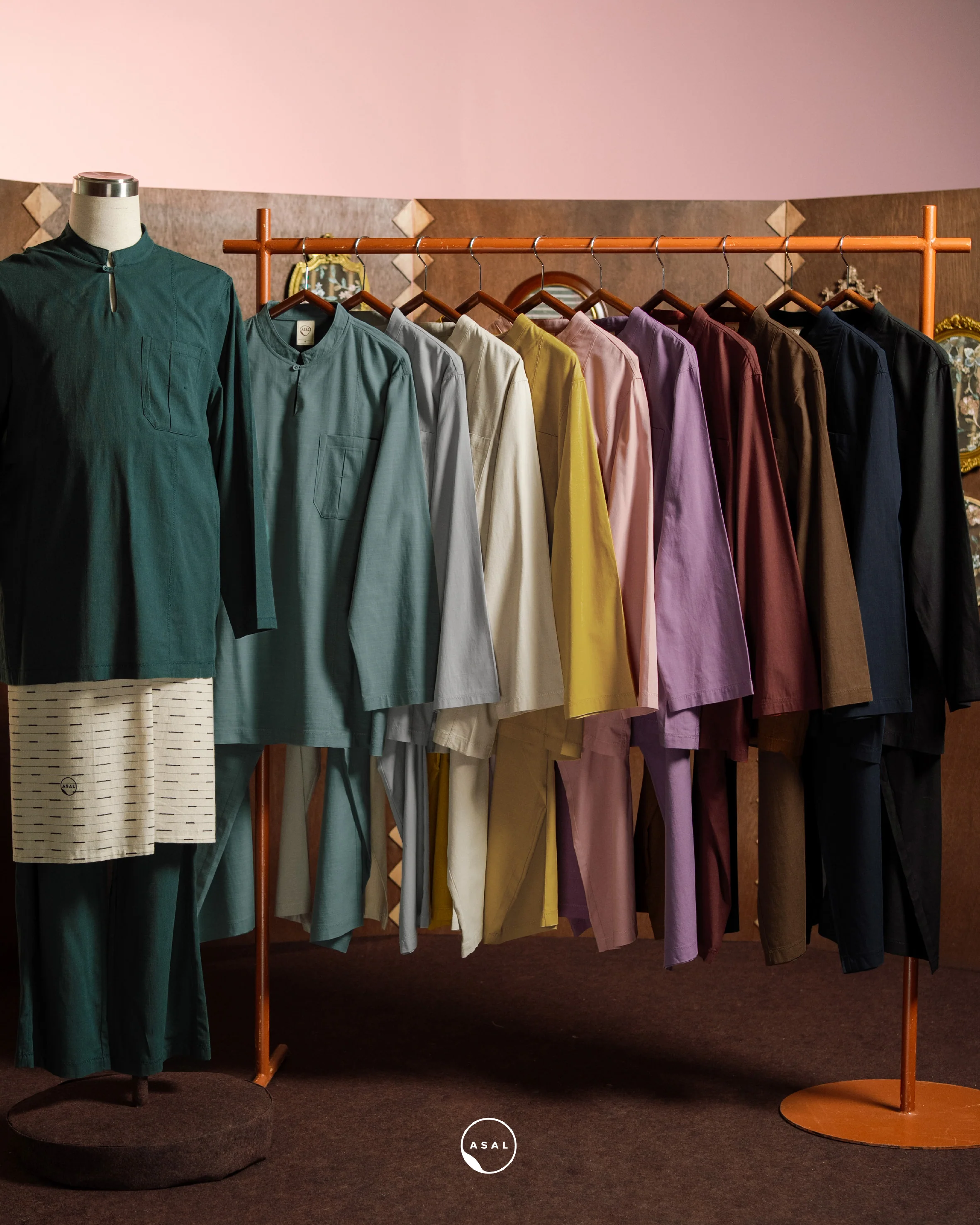 GALA IN MULBERRY - Image 4