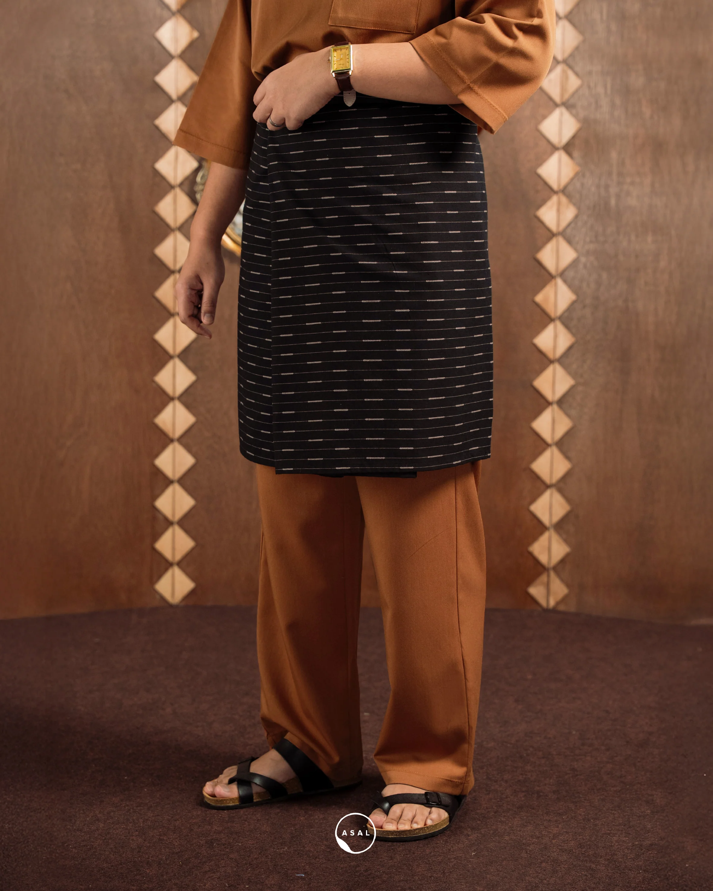 HAKAN STRIPE ADULT (SAMPING) IN BLACK - Image 2