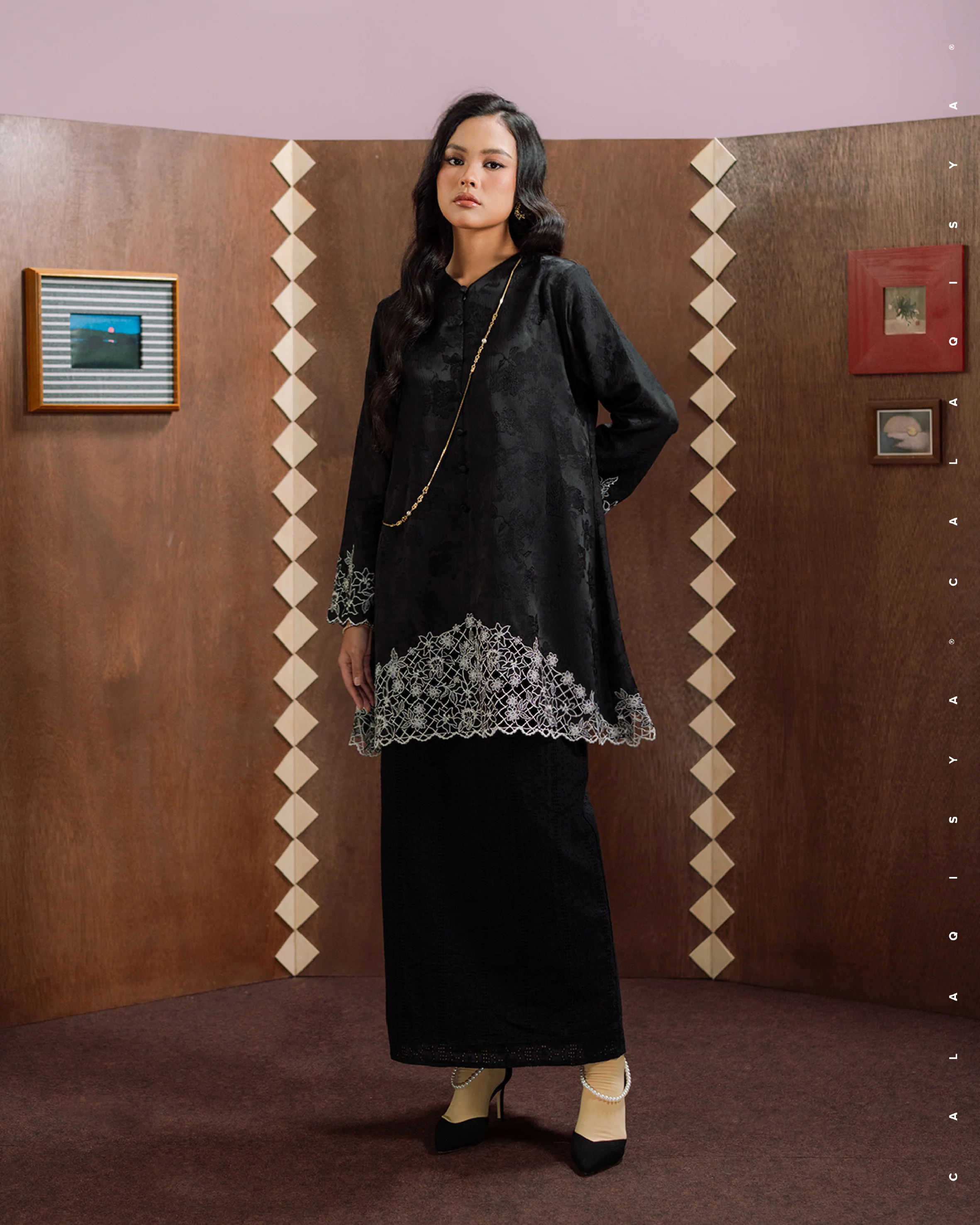 SUKMA IN BLACK - Image 3