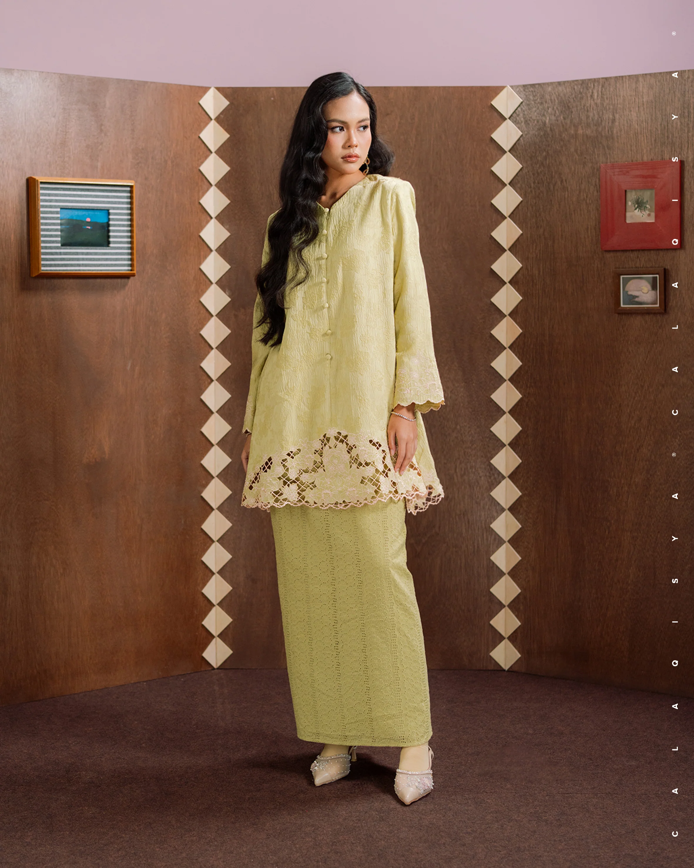 SUKMA IN SHADOW GREEN - Image 3