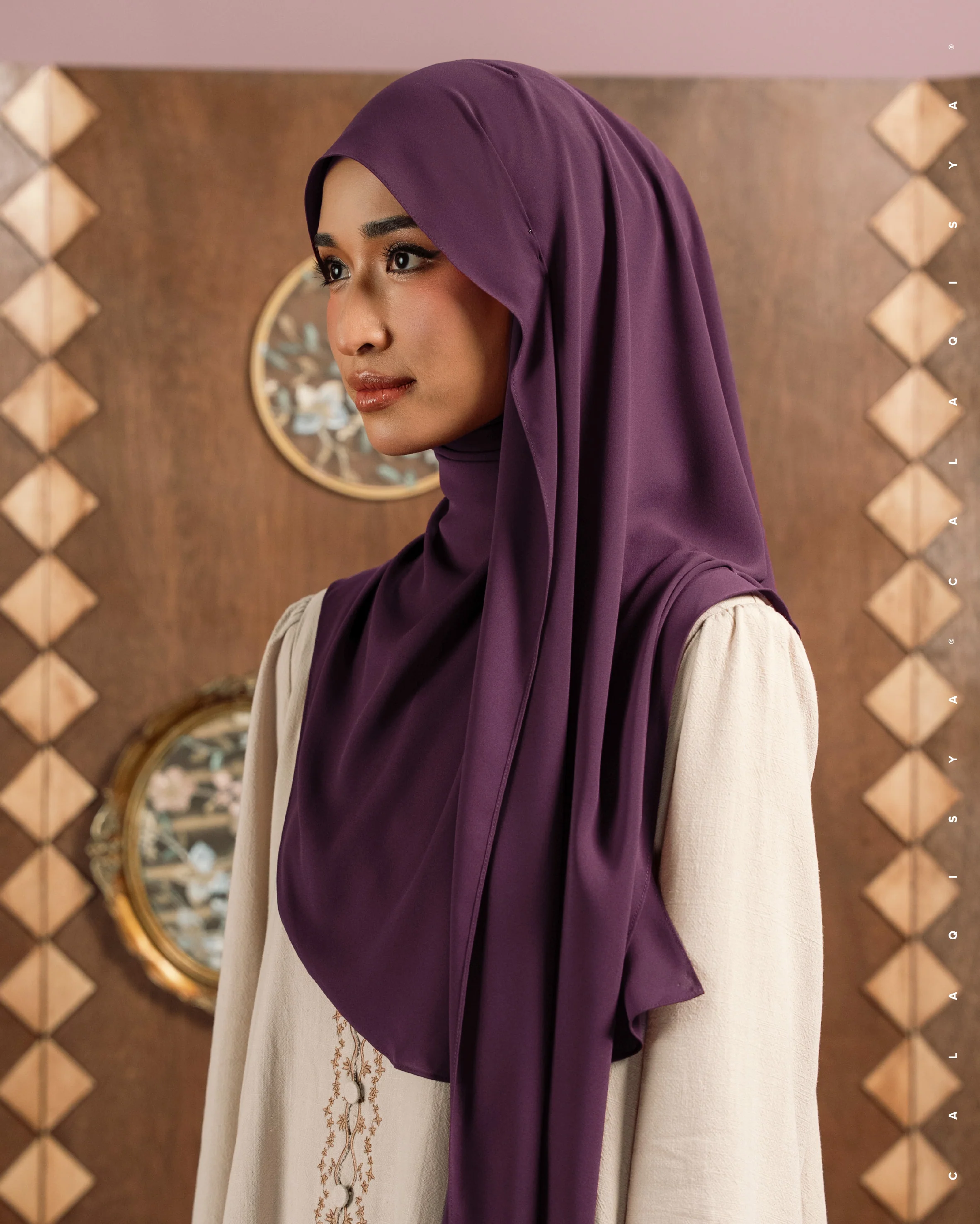DANIAH CURVE UNDERCHIN IN DARK PURPLE