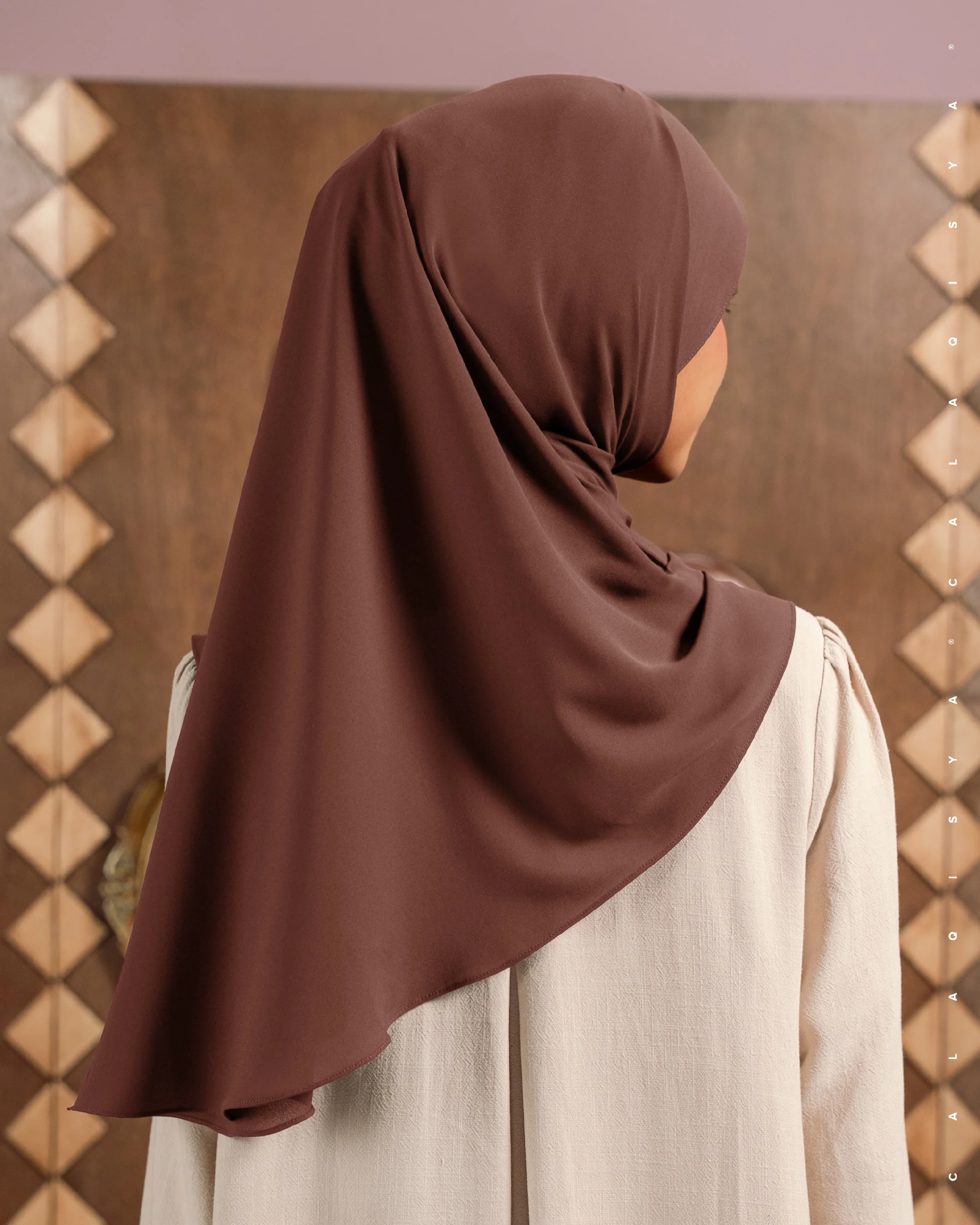 DANIAH CURVE UNDERCHIN IN HOT CHOCOLATE - Image 2