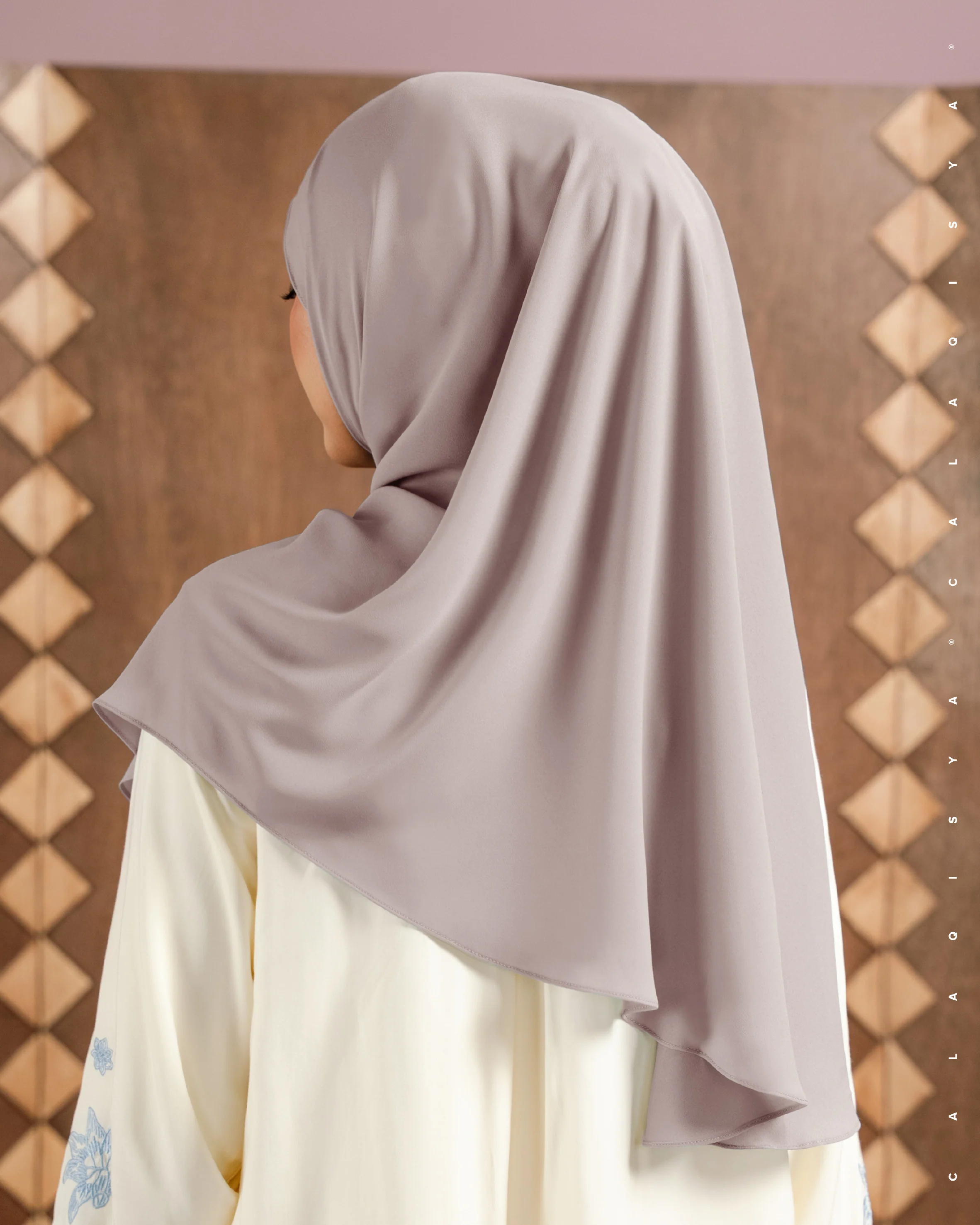 DANIAH CURVE UNDERCHIN IN MUSHROOM - Image 2