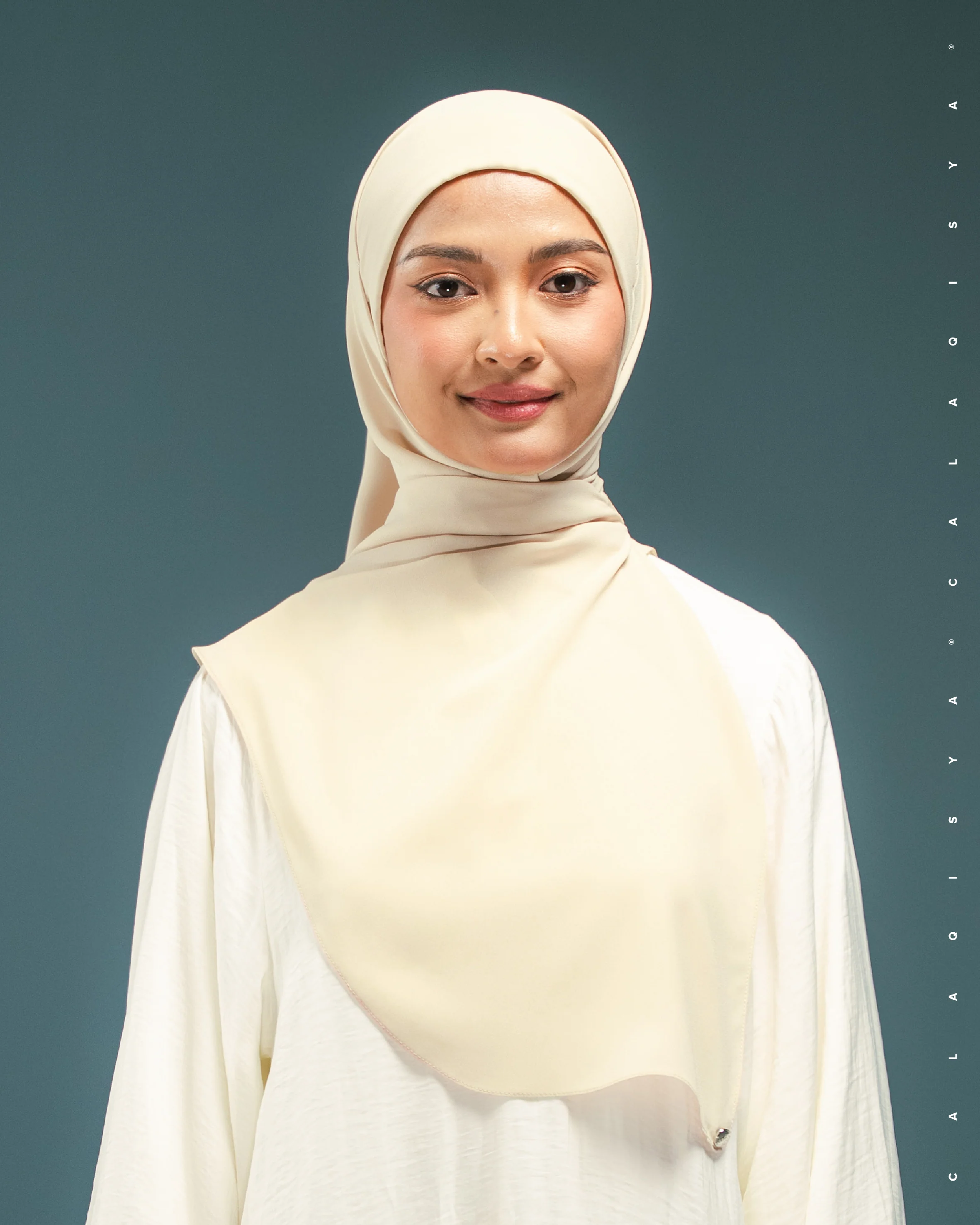 DANIAH FULL UNDERSCARF IN TRANSPARENT YELLOW - Image 2