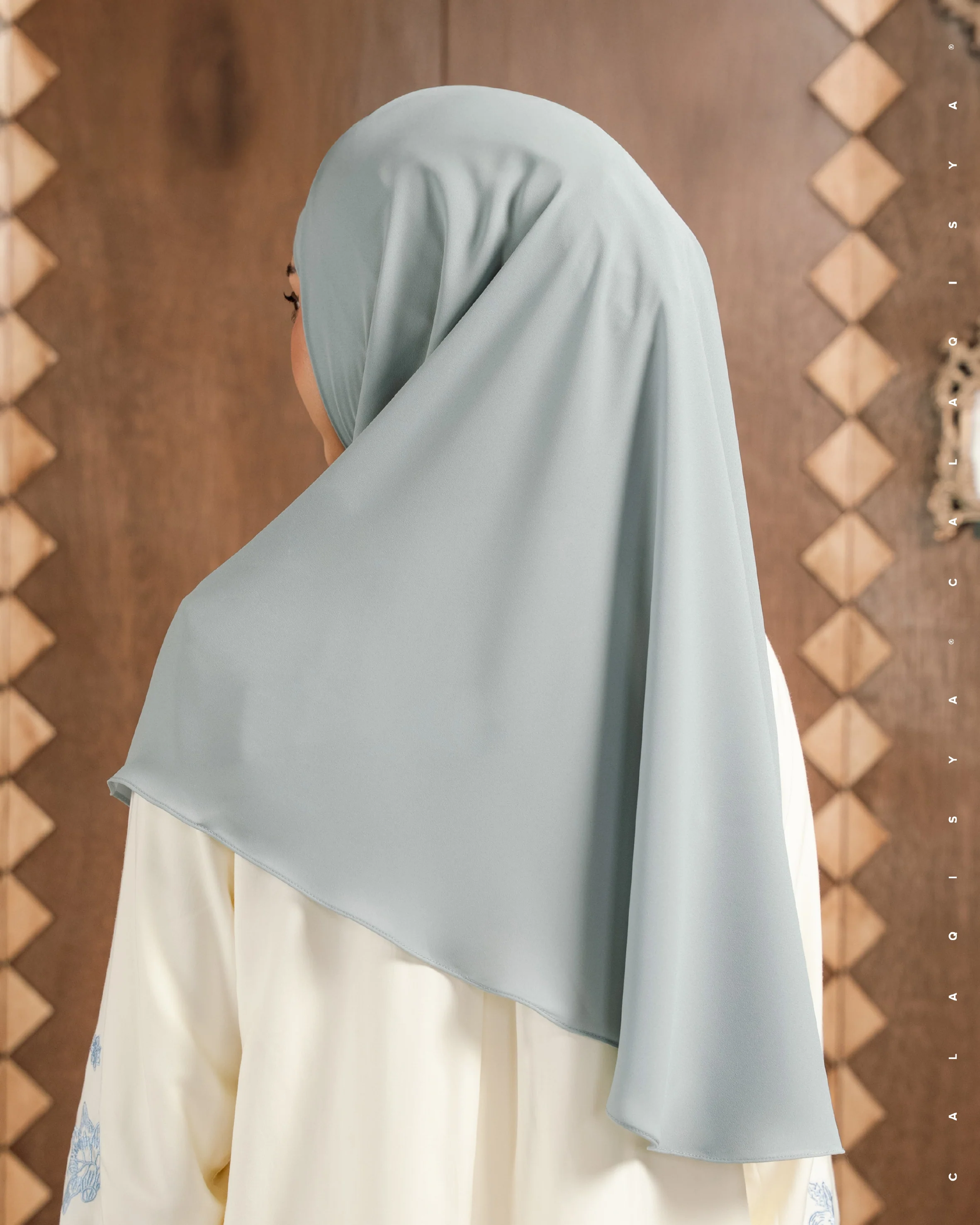 DANIAH TIE BACK UNDERCHIN IN BELGIAN BLOCK - Image 2