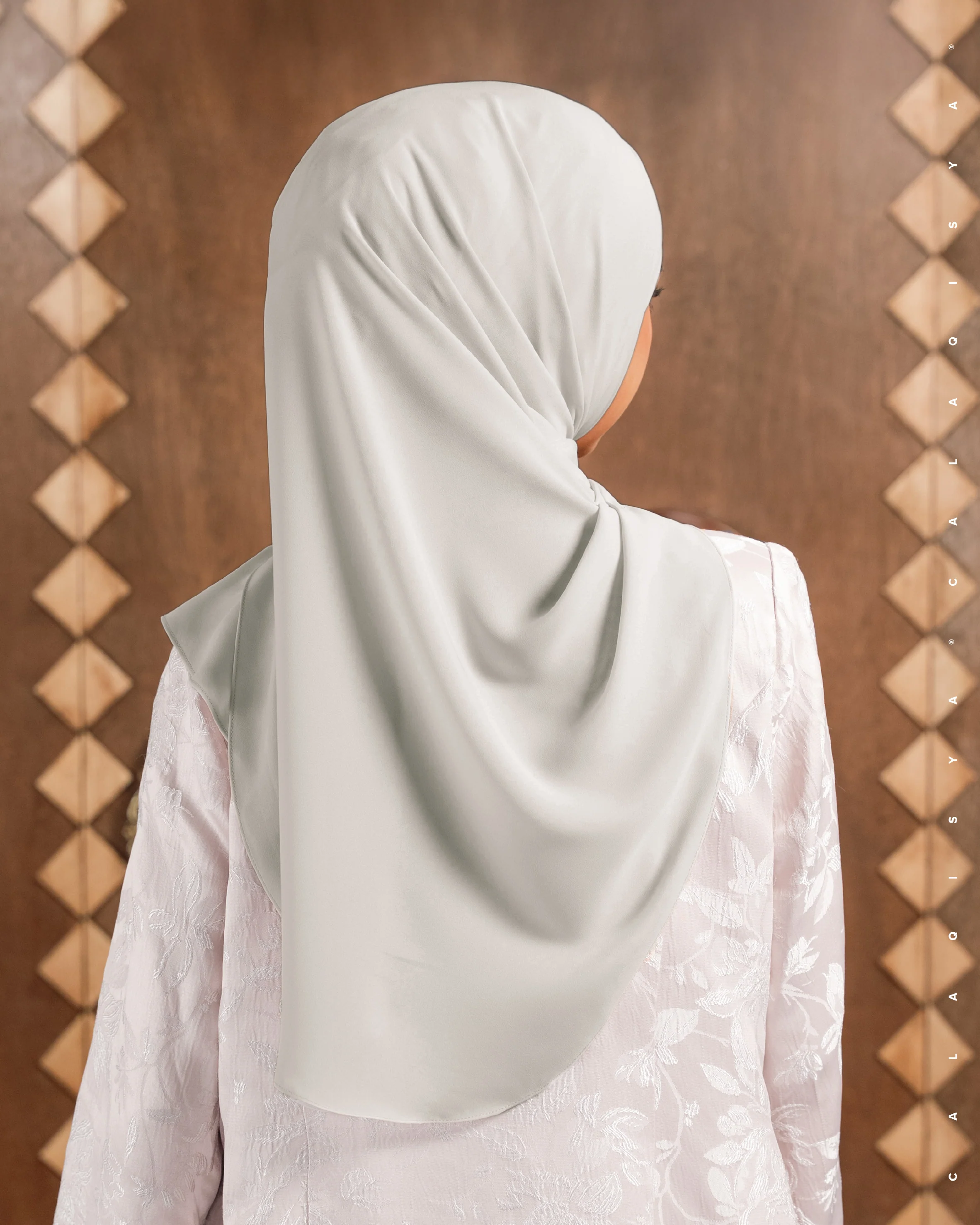 DANIAH TIE BACK UNDERCHIN IN MOONSTRUCK - Image 2