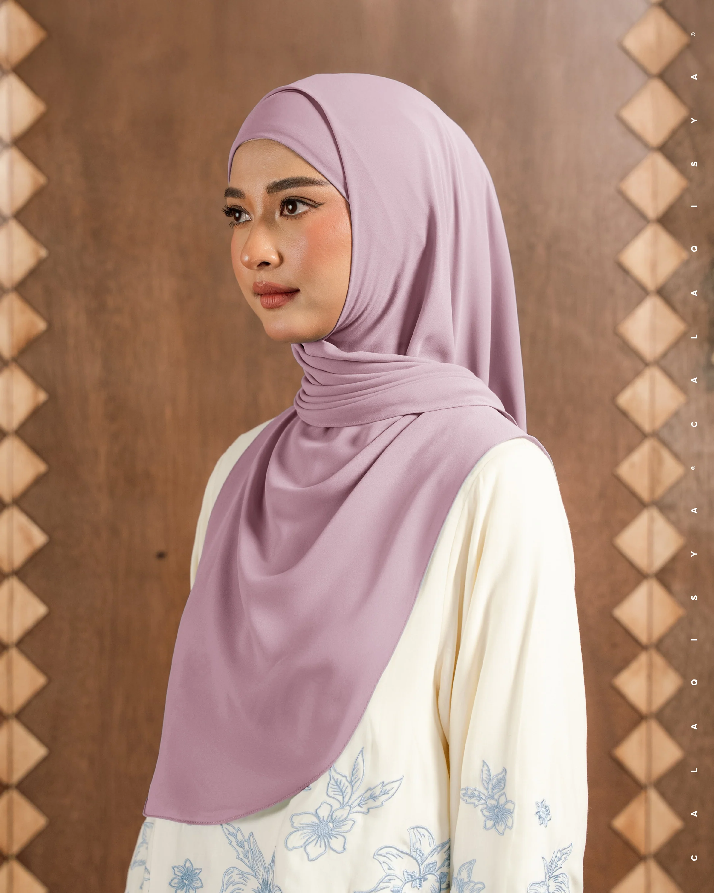 DANIAH TIE BACK UNDERCHIN IN ORCHID HAZE