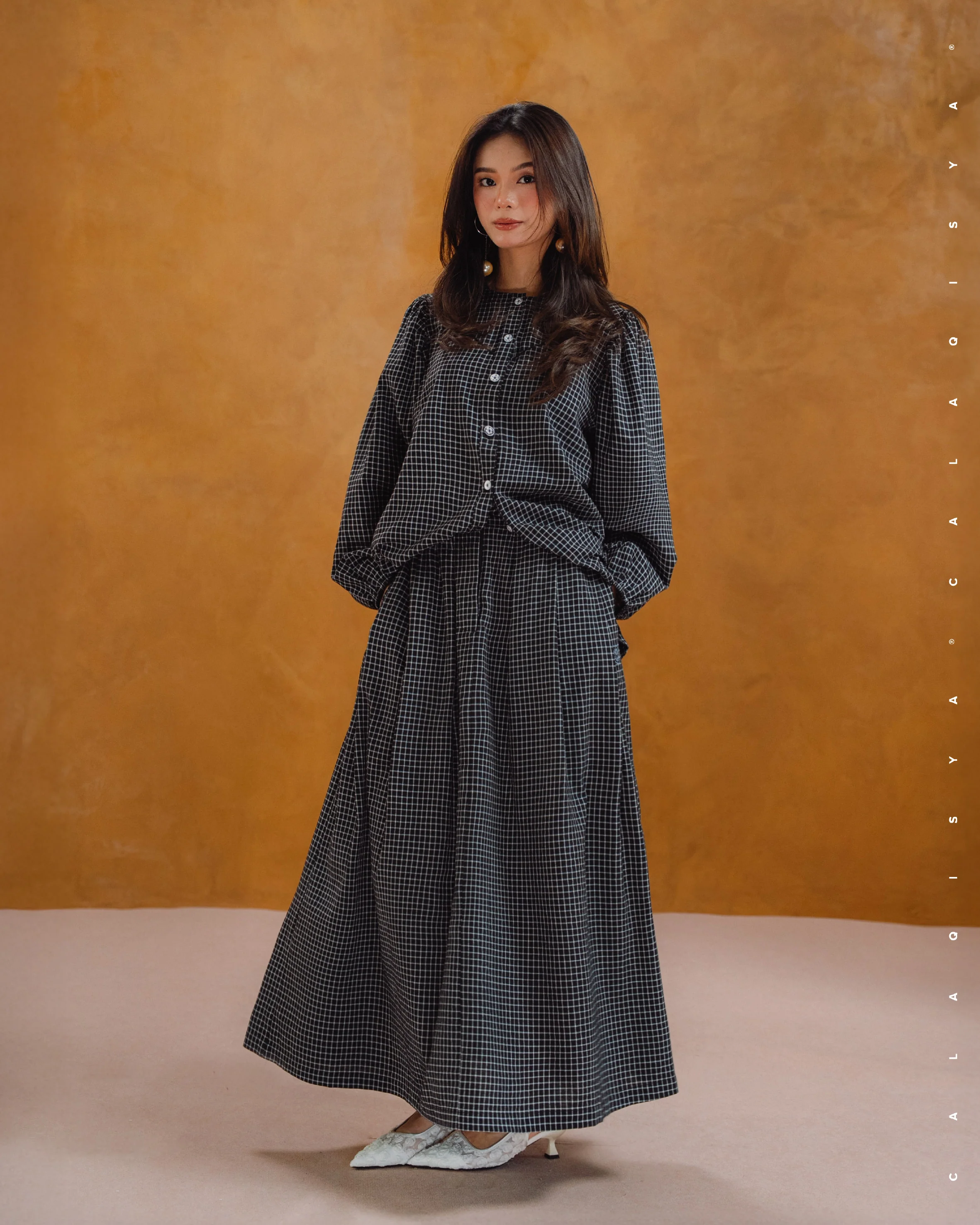DARLA CHECKERED SKIRT IN BLACK - Image 2