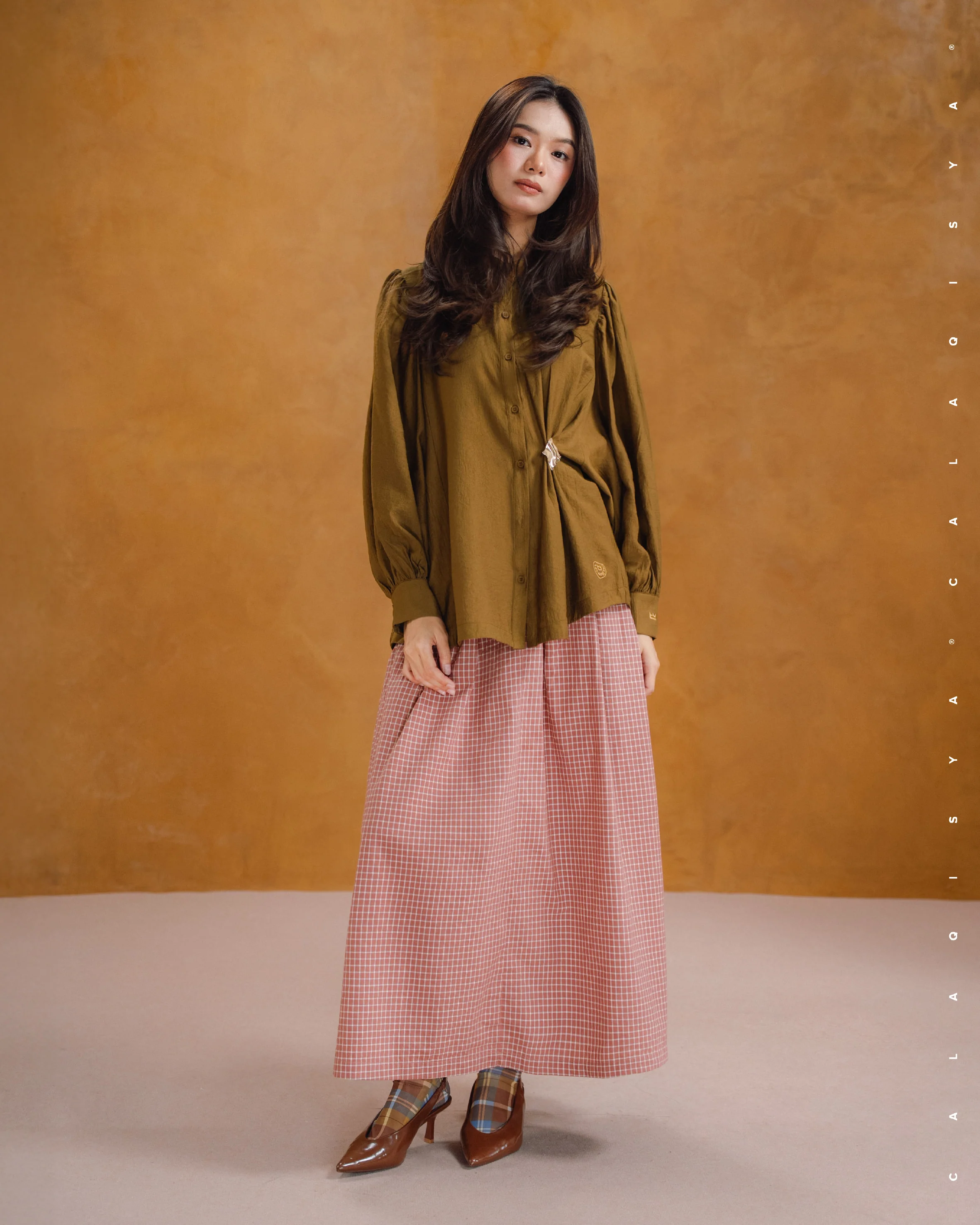 DARLA CHECKERED SKIRT IN WITHERED ROSE - Image 3