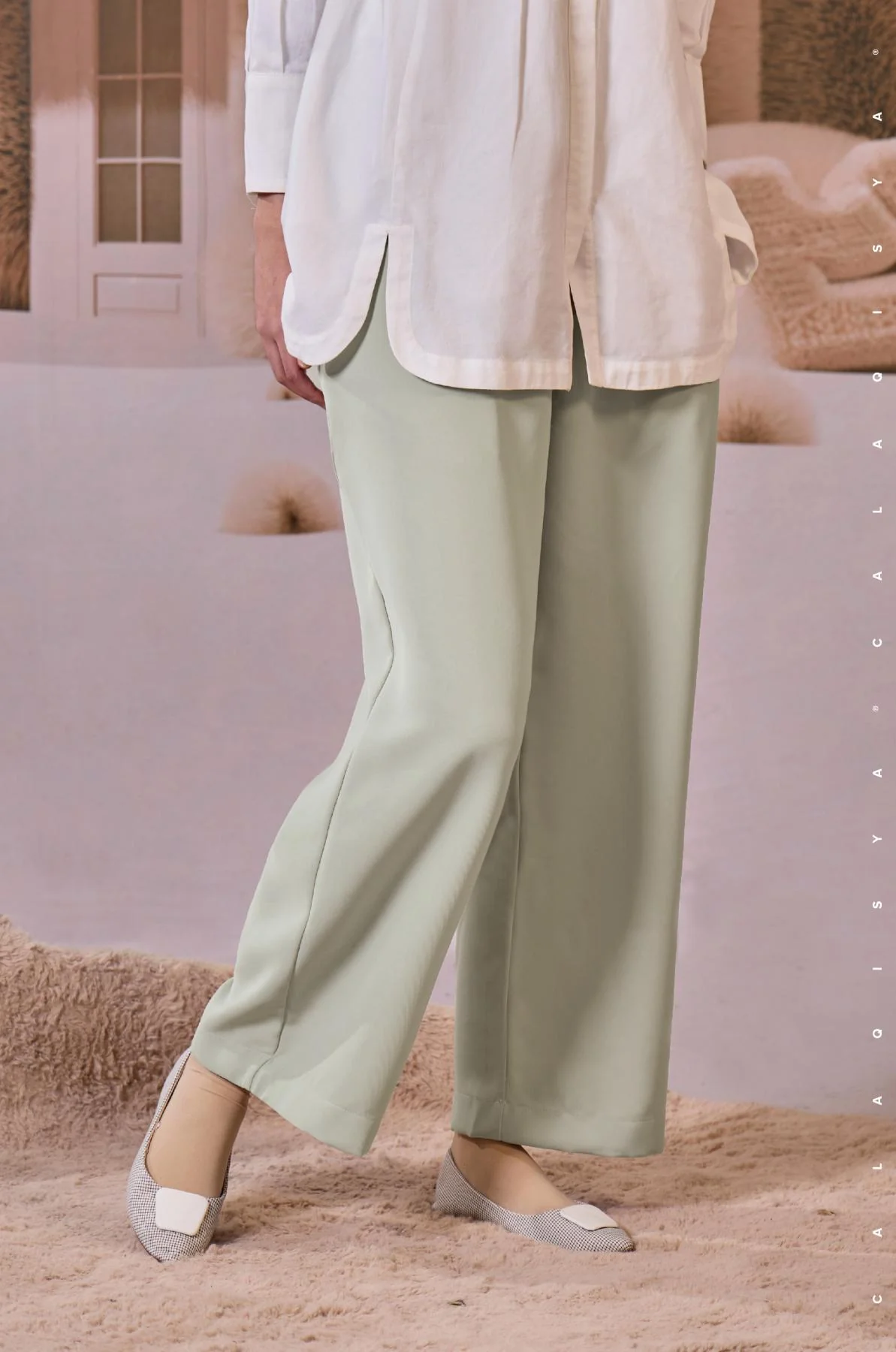 ELLIS STRAIGHT PANTS IN GREEN HAZE
