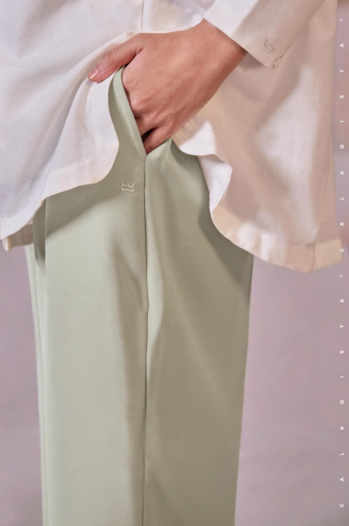 ELLIS STRAIGHT PANTS IN GREEN HAZE - Image 2