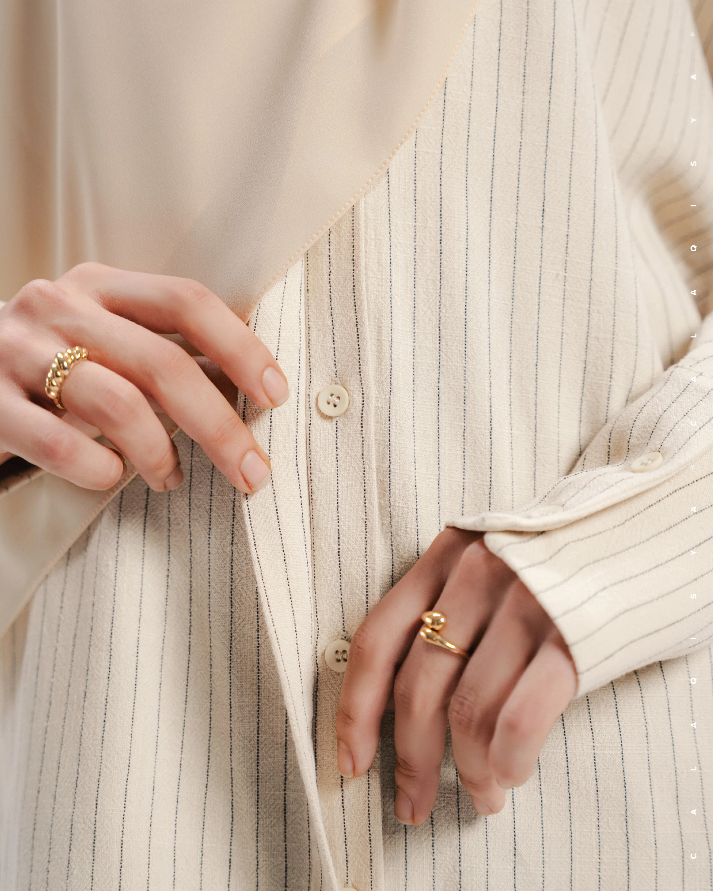 EVERYDAY STRIPE SHIRT IN DAWN - Image 4