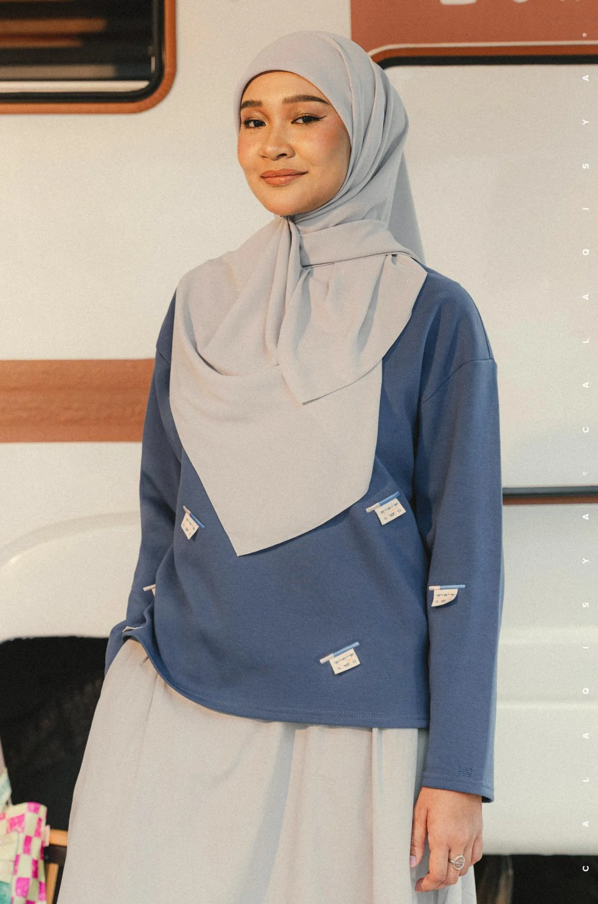 GAME NIGHT LONG-SLEEVED SHIRT IN TWILIGHT BLUE - Image 2