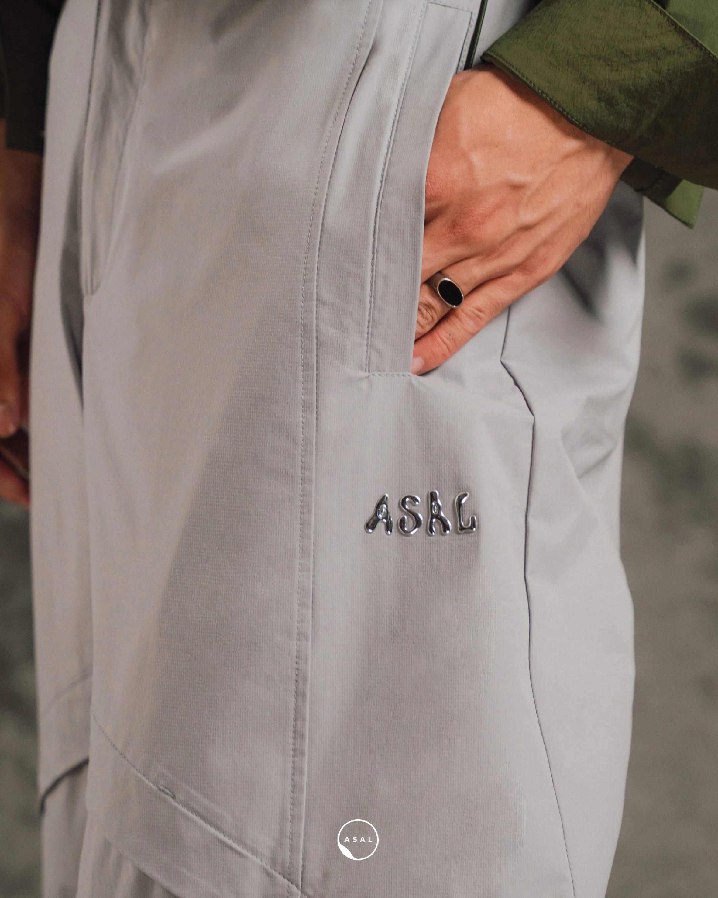 HORIZON PANTS IN GREY MORNING - Image 3