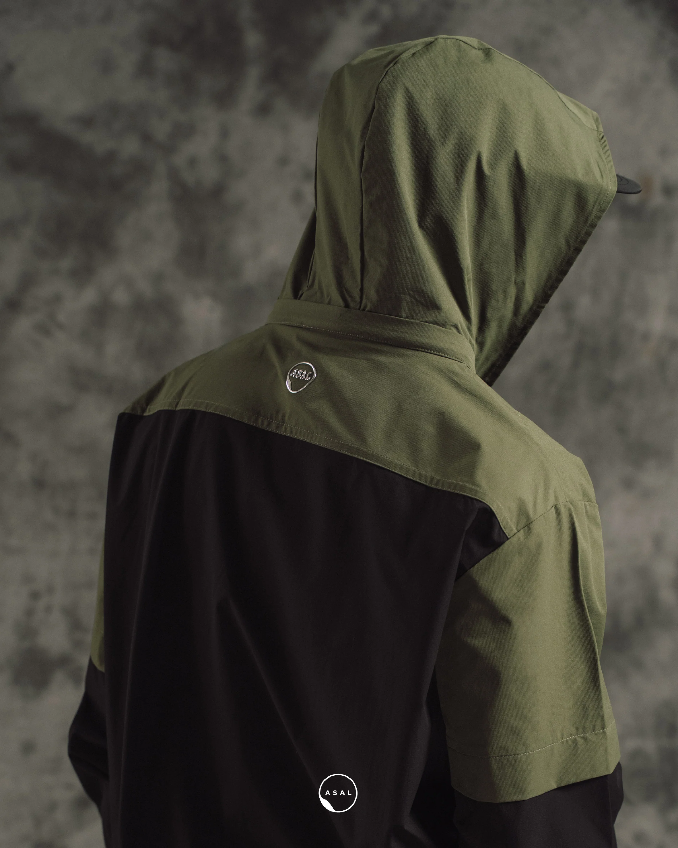 HORIZON PARKA SHIRT IN BLACK - Image 4