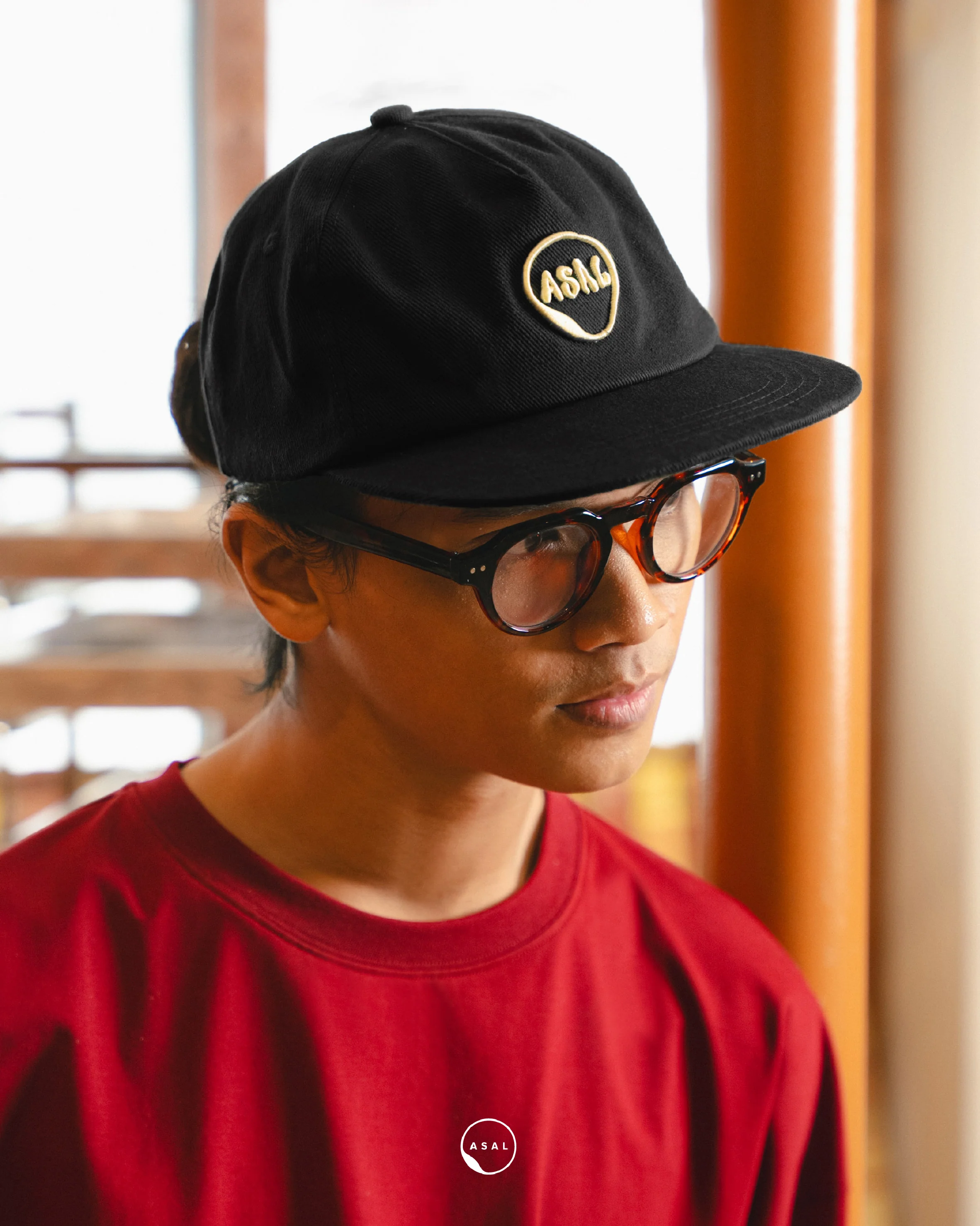 HUMMING CAP IN BLACK