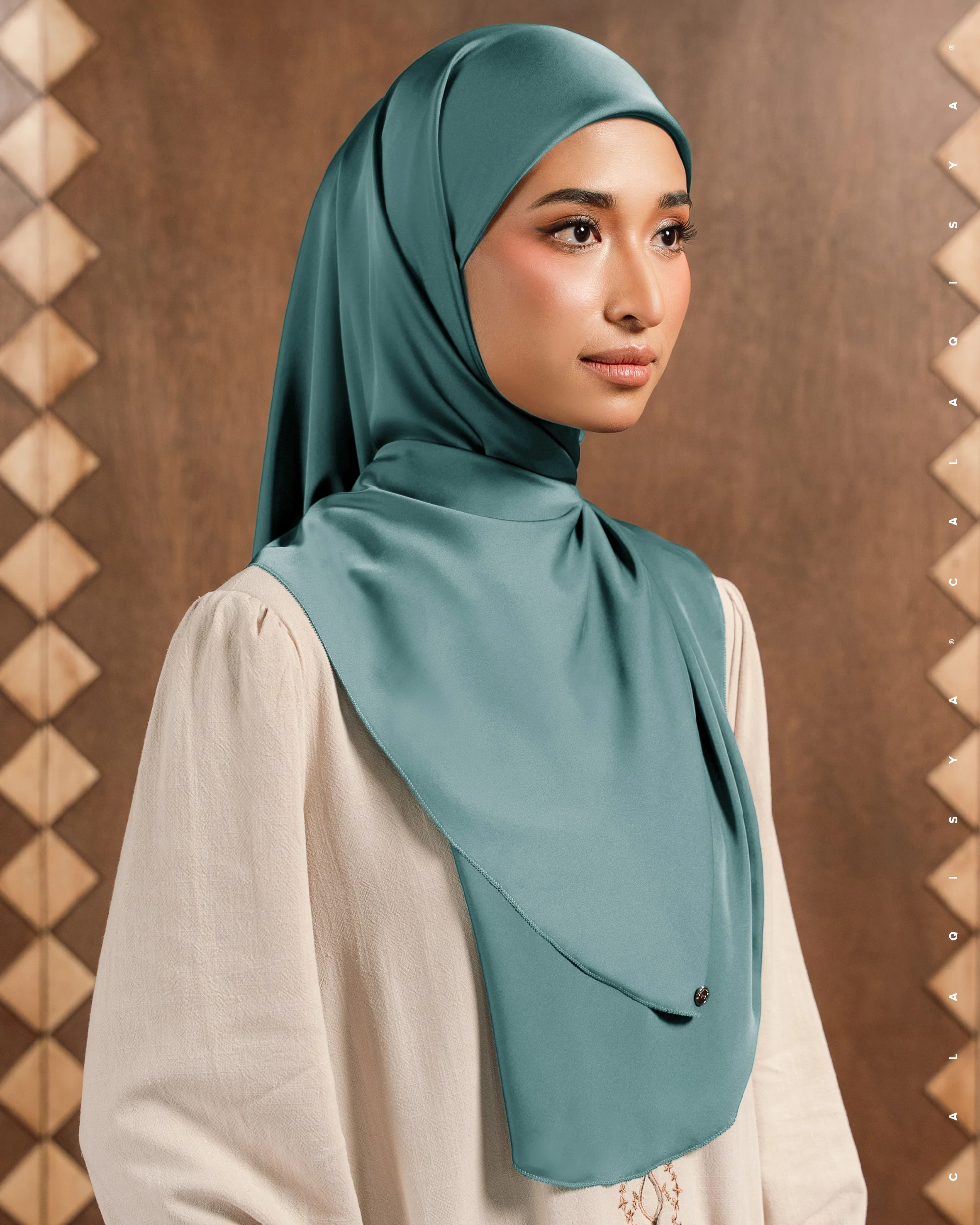IOWA EYELASH SQUARE IN BERYL GREEN