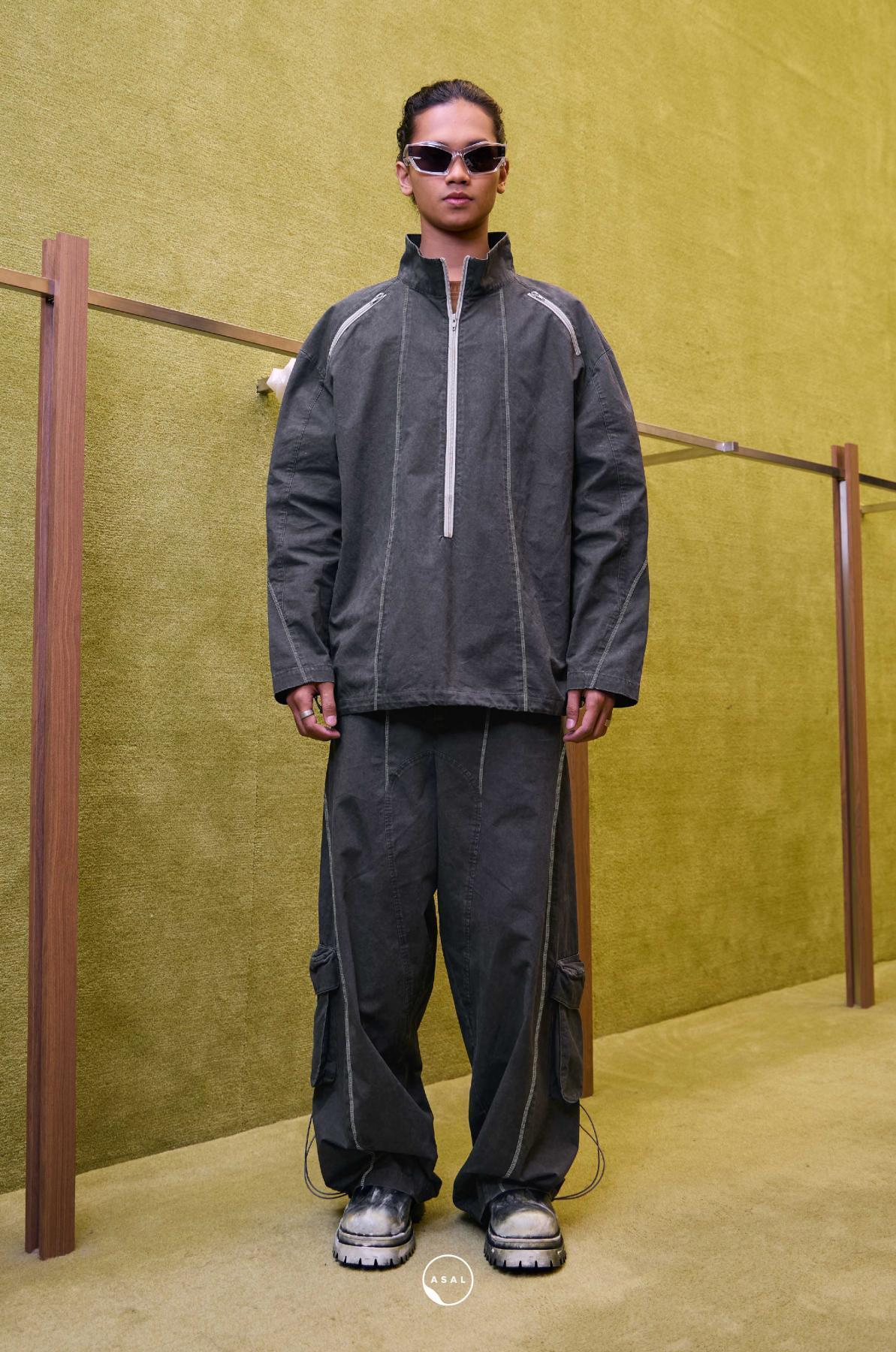 KLFW NIKI ACTIVEWEAR TOP IN ANTHRACITE - Image 3