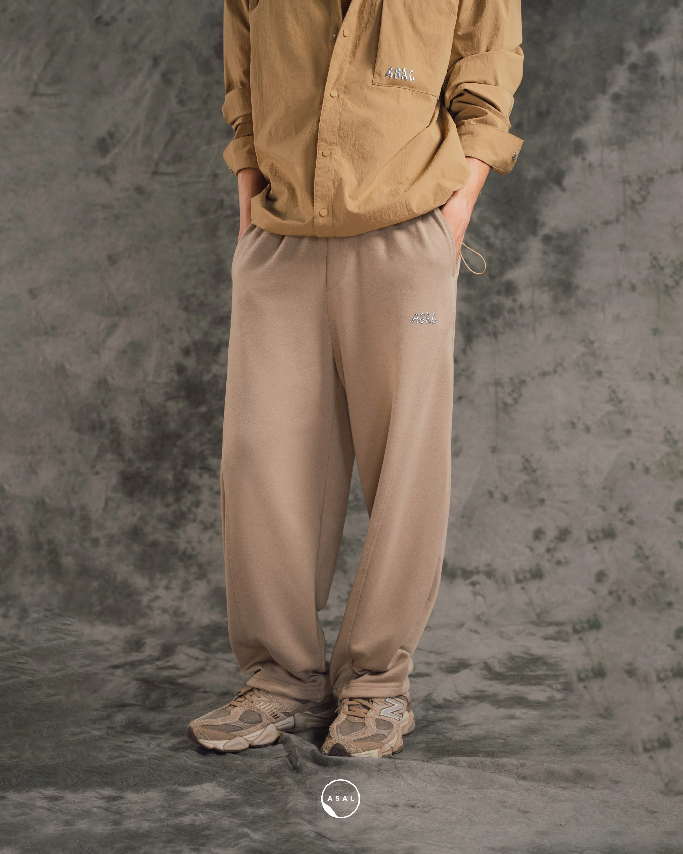 KYO PANTS IN SIMPLY TAUPE - Image 4