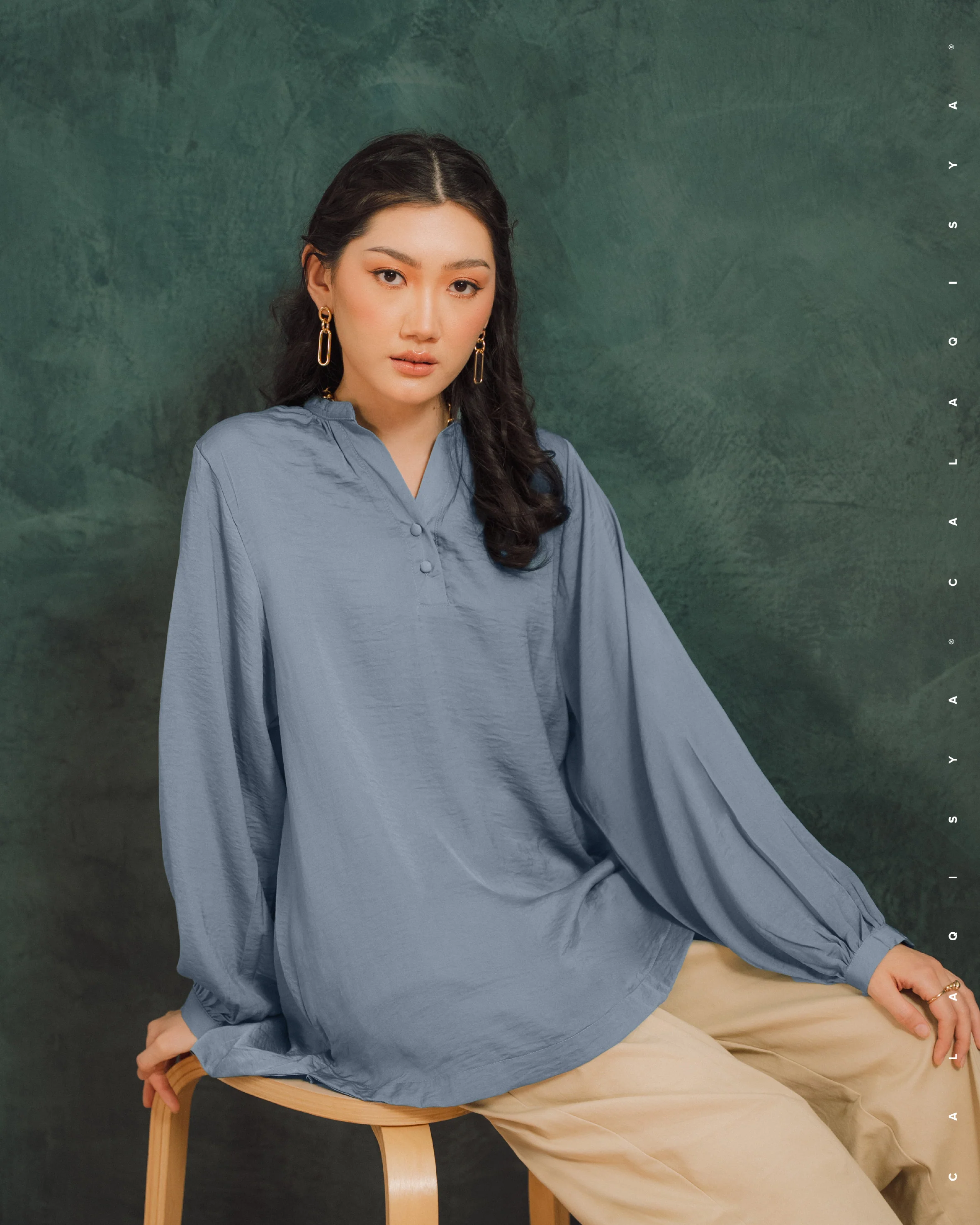 LAUREL BALLOON SLEEVE TOP IN FADED DENIM
