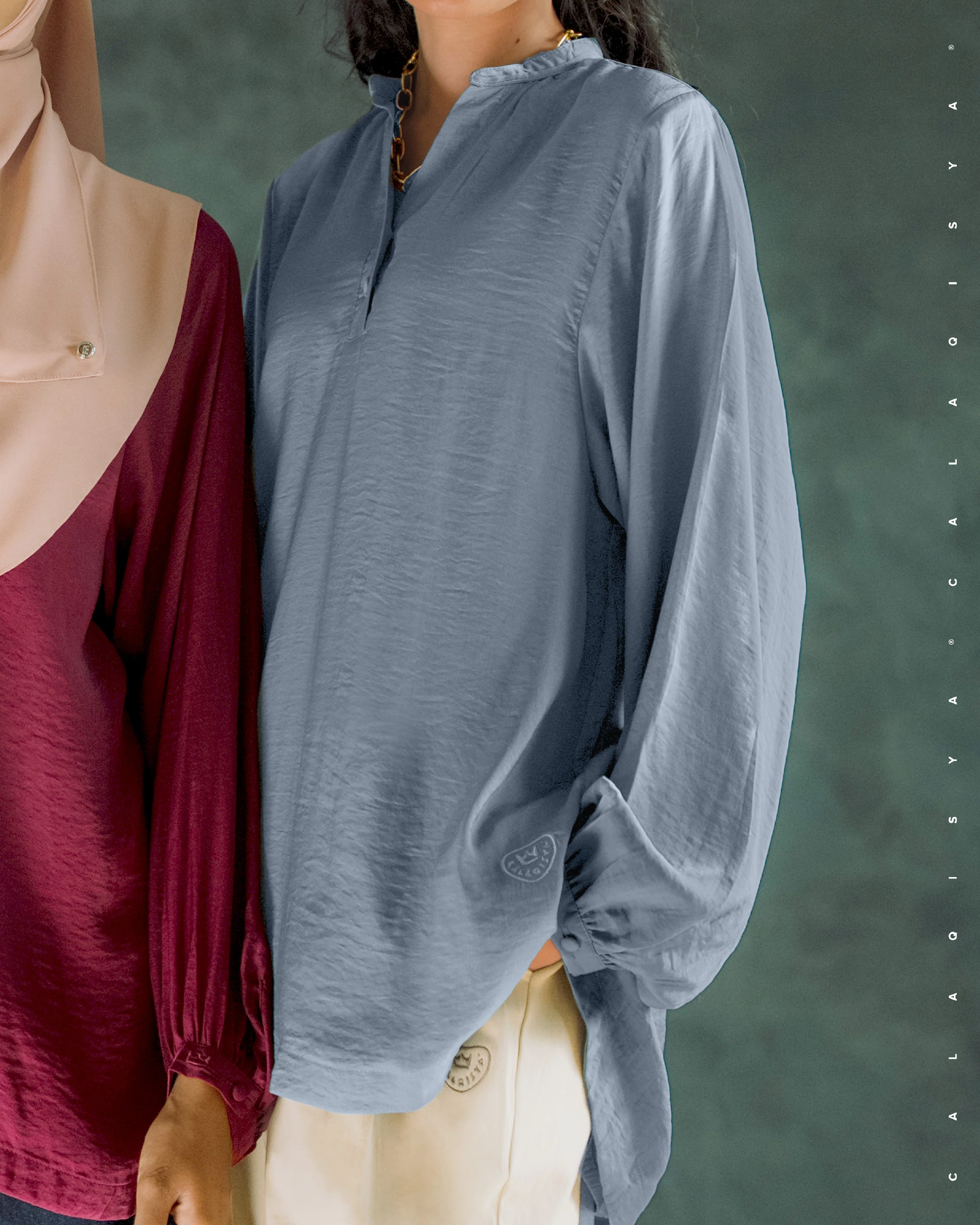 LAUREL BALLOON SLEEVE TOP IN FADED DENIM - Image 4