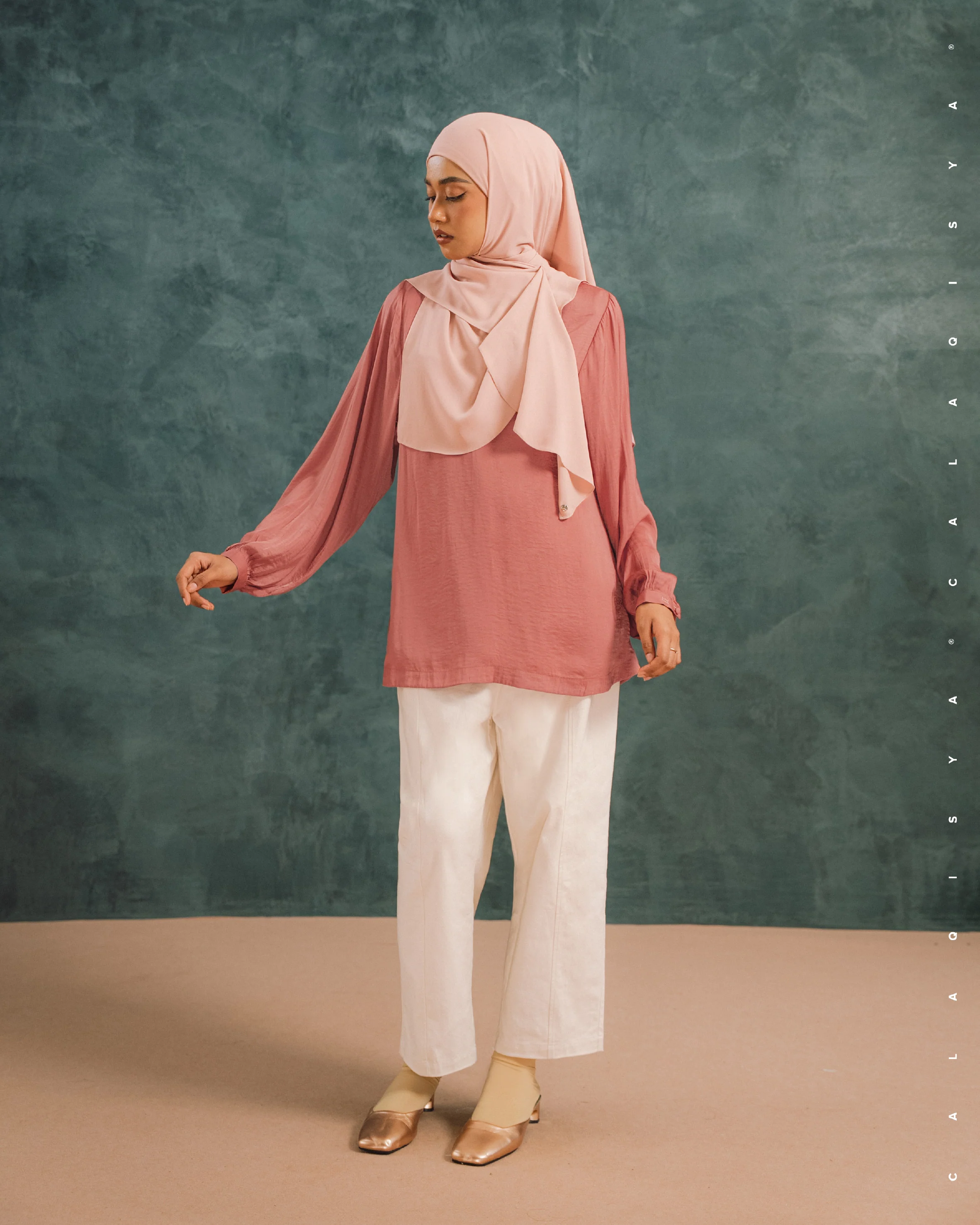 LAUREL BALLOON SLEEVE TOP IN TAWNY ORANGE - Image 3