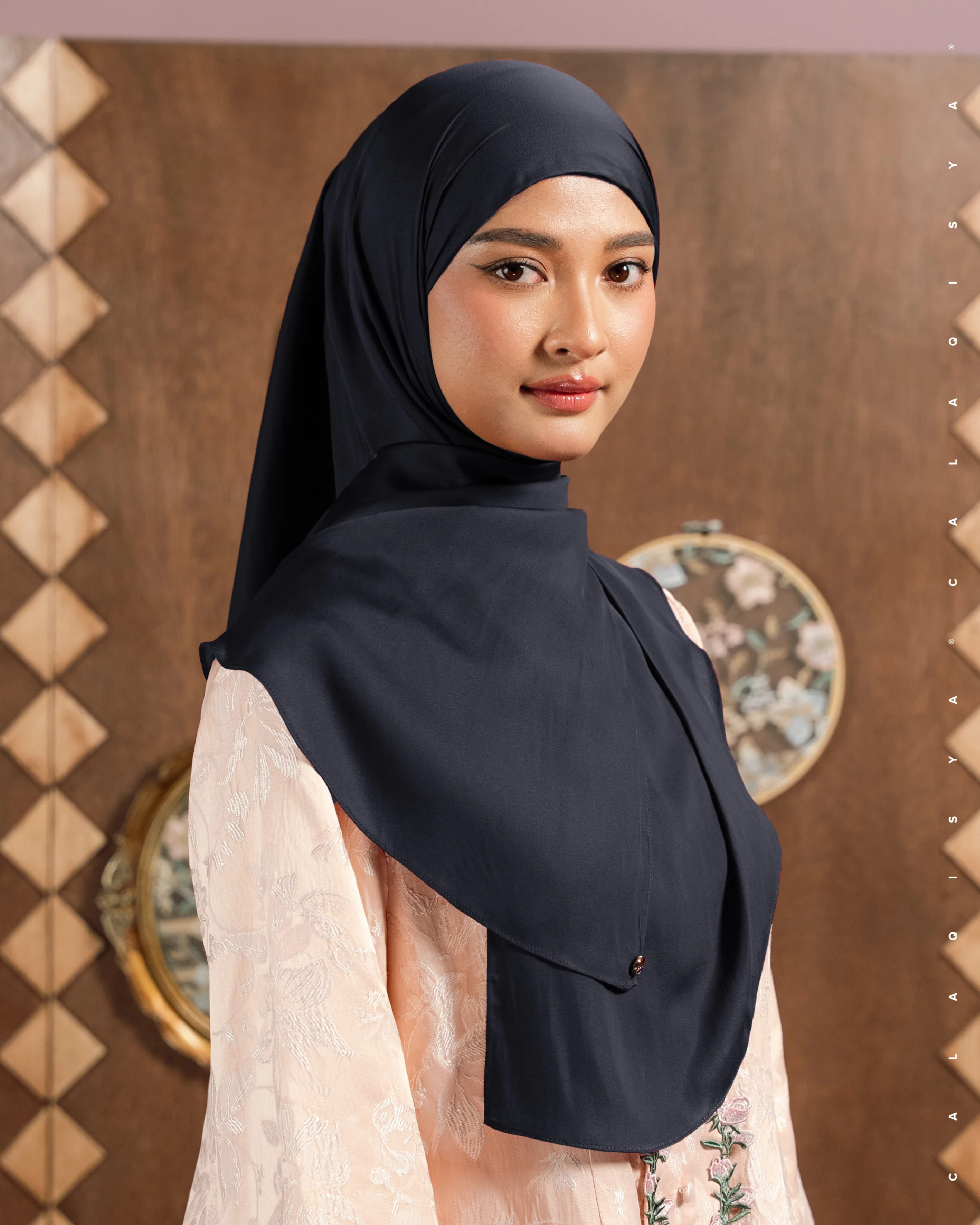 LAUREL TIE BACK UNDERCHIN IN NIGHT SKY
