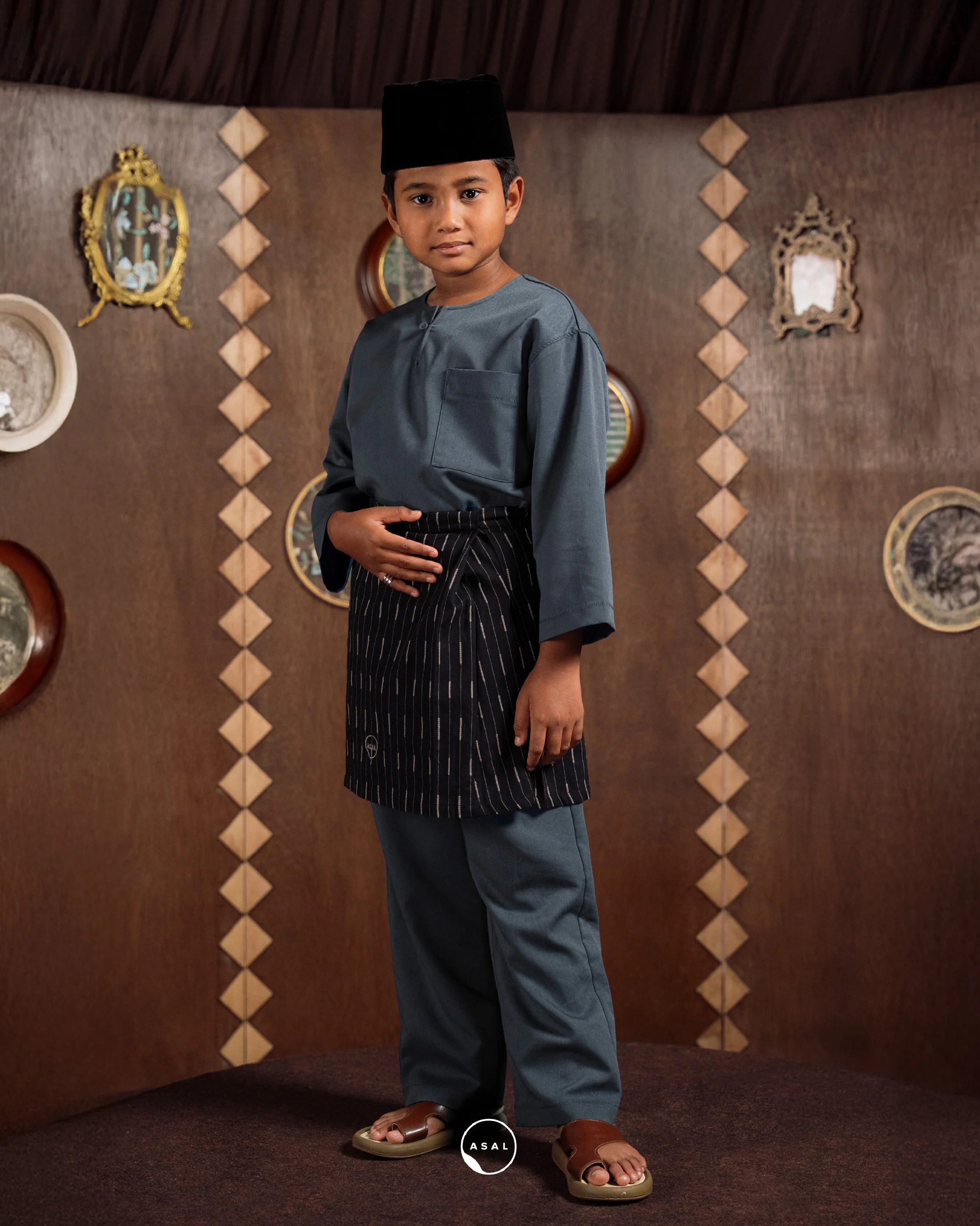 NARA KIDS IN DARK SLATE